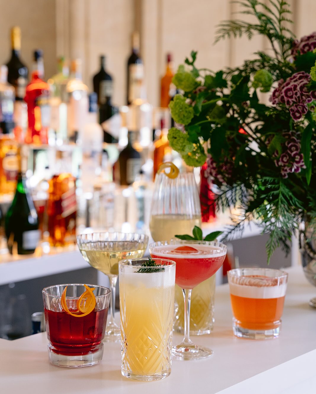 The wedding season has officially begun at @chateaudechamplatreux! We are very excited to be preparing cocktails for our couples this season with our bar le 1757 🍸 photos by @joannabhm