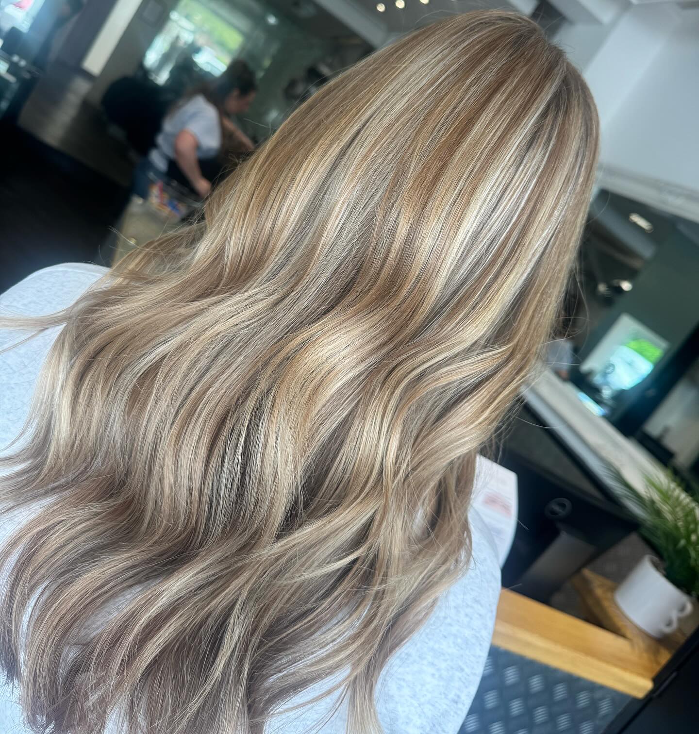 Highlights by Amber this morning✨
Don’t forget you can now book in online, if you’ve been to us before and have a valid patch test!