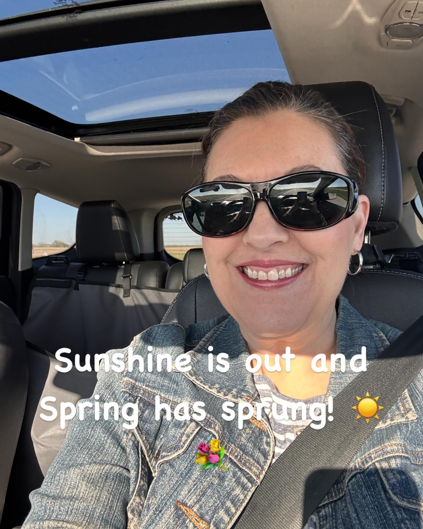 It’s May — time for fresh starts!
Which space could use a cozy reset this month?
Poll Options:
• Kitchen counters
• Closet clutter
• Entryway mess
• My brain (haha)