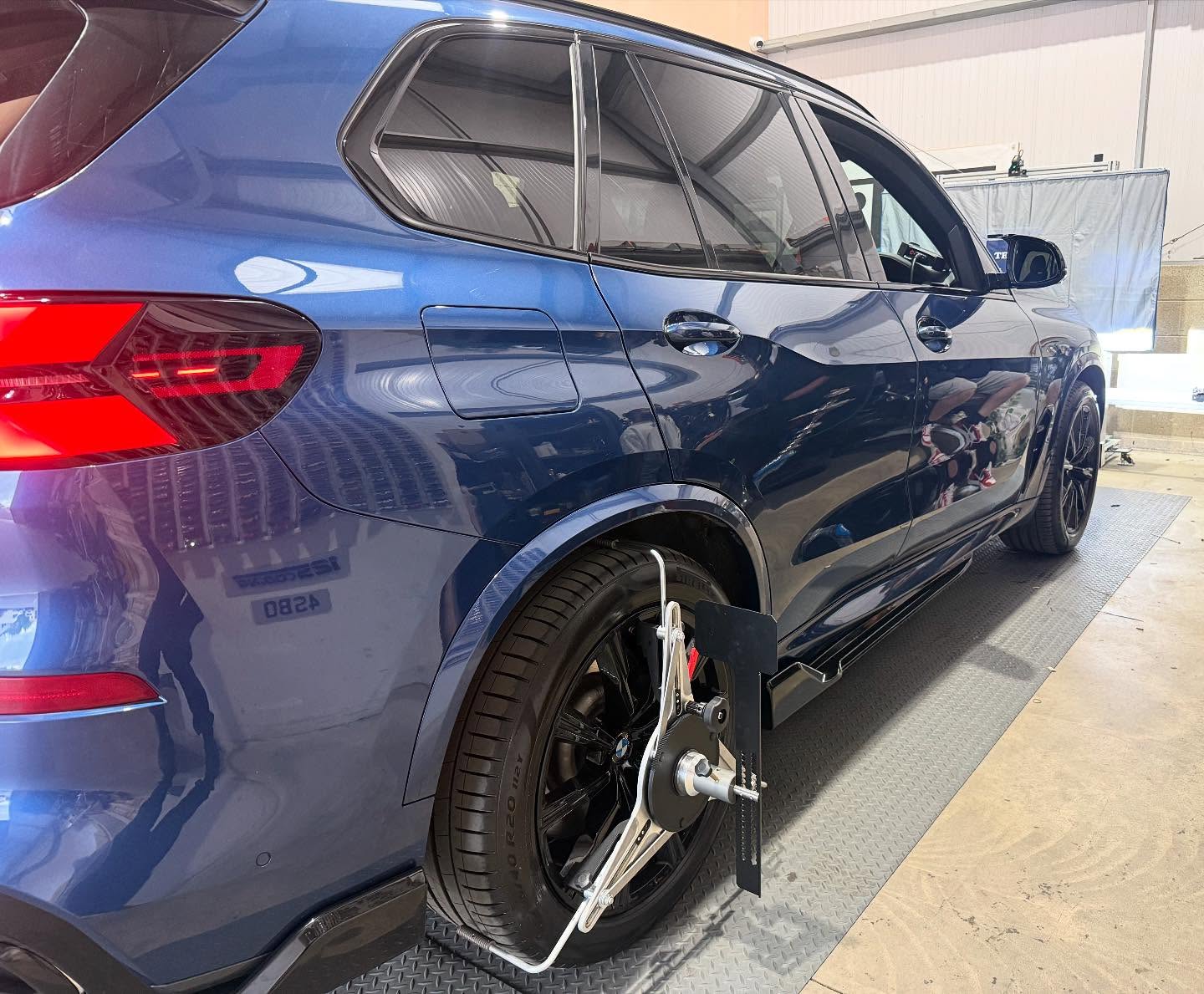 @fdl.uk 2021 BMW X5 G05 in for ADAS Calibration on the Front ACC Radar
Why choose us?
✅ Certified Technicians with the latest tools
✅ Fast & Reliable Service
✅ Affordable & Transparent Pricing
💬 DM us for more info or to schedule your calibration today!
📍 Visit us in Dewsbury, West Yorkshire or call 01924 806785
🔗 Follow us to stay updated on all things ADAS and automotive safety!
#ADAS #ADASCalibration #VehicleSafety #vw #volkswagen #audi #seat #skoda #vag #radarcalibration #acccalibration #acc #AdvancedDriverAssistance #AutomotiveServices #CarCare #RoadSafety #CalibrationExperts #YourSafetyOurPriority