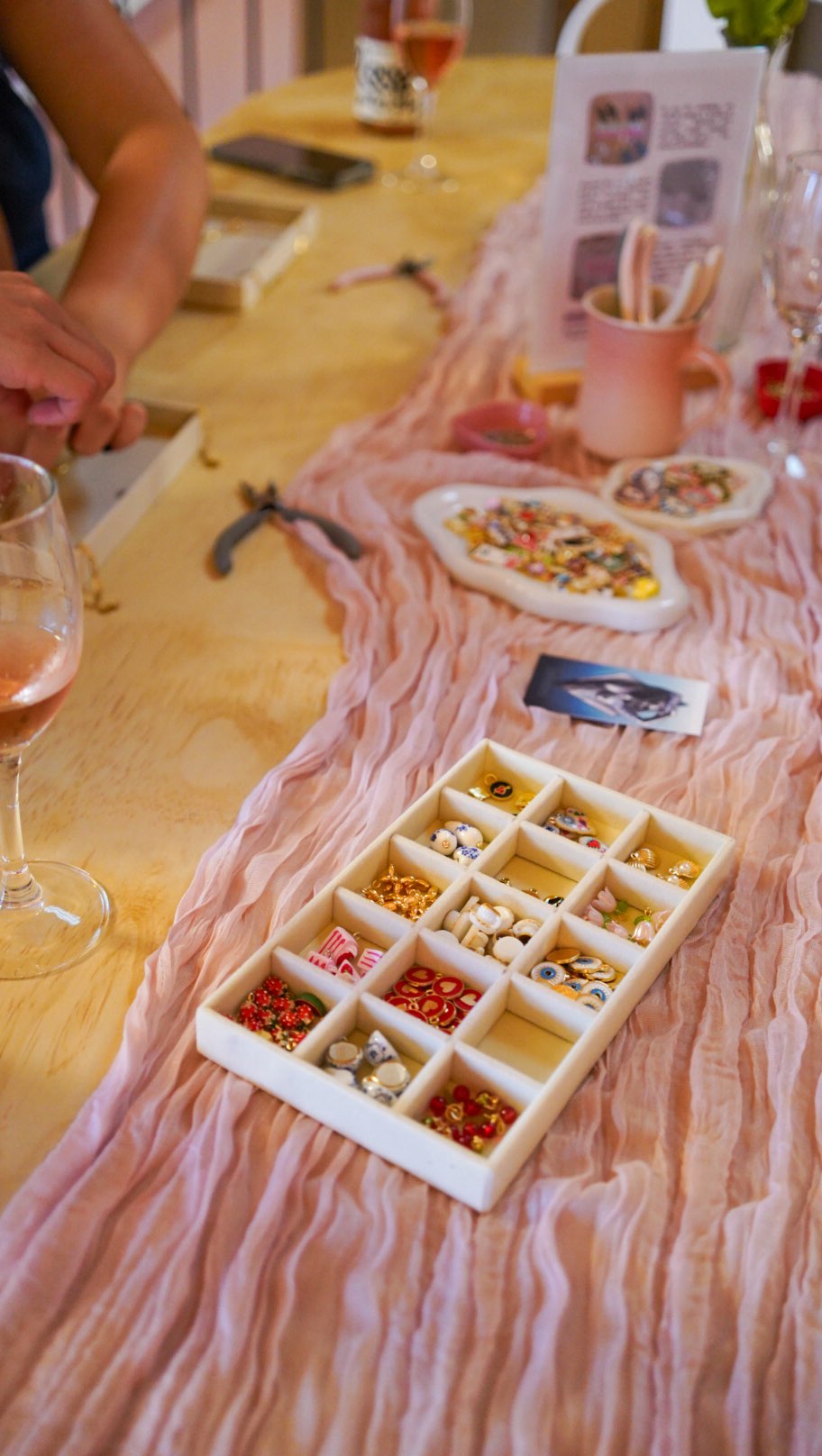 warning: may cause decision fatigue *ੈ♡⸝⸝🪐༘⋆