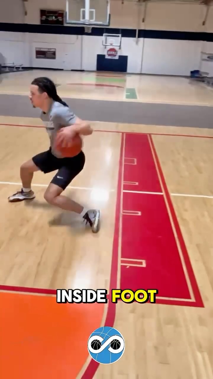 🚨MIXTAPE MONDAYS🚨
Downhill counters part1:
Inside foot reverse spin
#NBA #nike #nikebasketball #adidas #adidasbasketball #basketball #training #trainer #skills #weprayweplay #infiniteskills