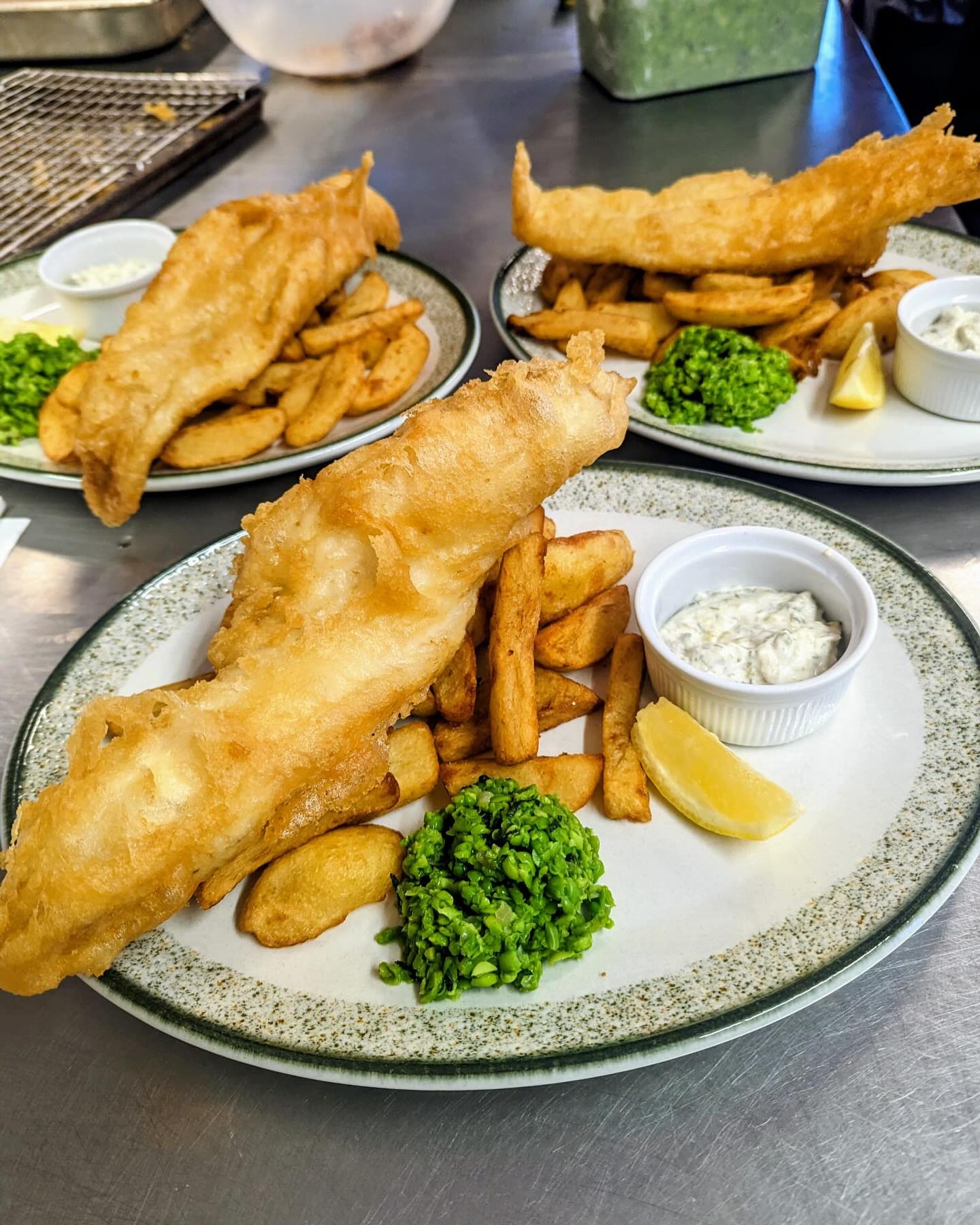 Last orders for Fish Night THIS Friday! We still have a few spaces available to eat in or if you fancy takeaway…we are offering 10% off on all takeaway orders!
@chef_ed_allen will also be making his infamous Italian Lemon Meringue Pies as a special dessert for the evening (also available to takeaway) as well as the array of cakes and sweet treats which will also be available to order from the counter if you fancy a pud after your fish!
Get in touch if you fancy booking in or placing an order to enjoy at home.
#popup #dessert #event #alfrescodining #ryedale #howardianhillsaonb #chef #caterer #family #takeaway