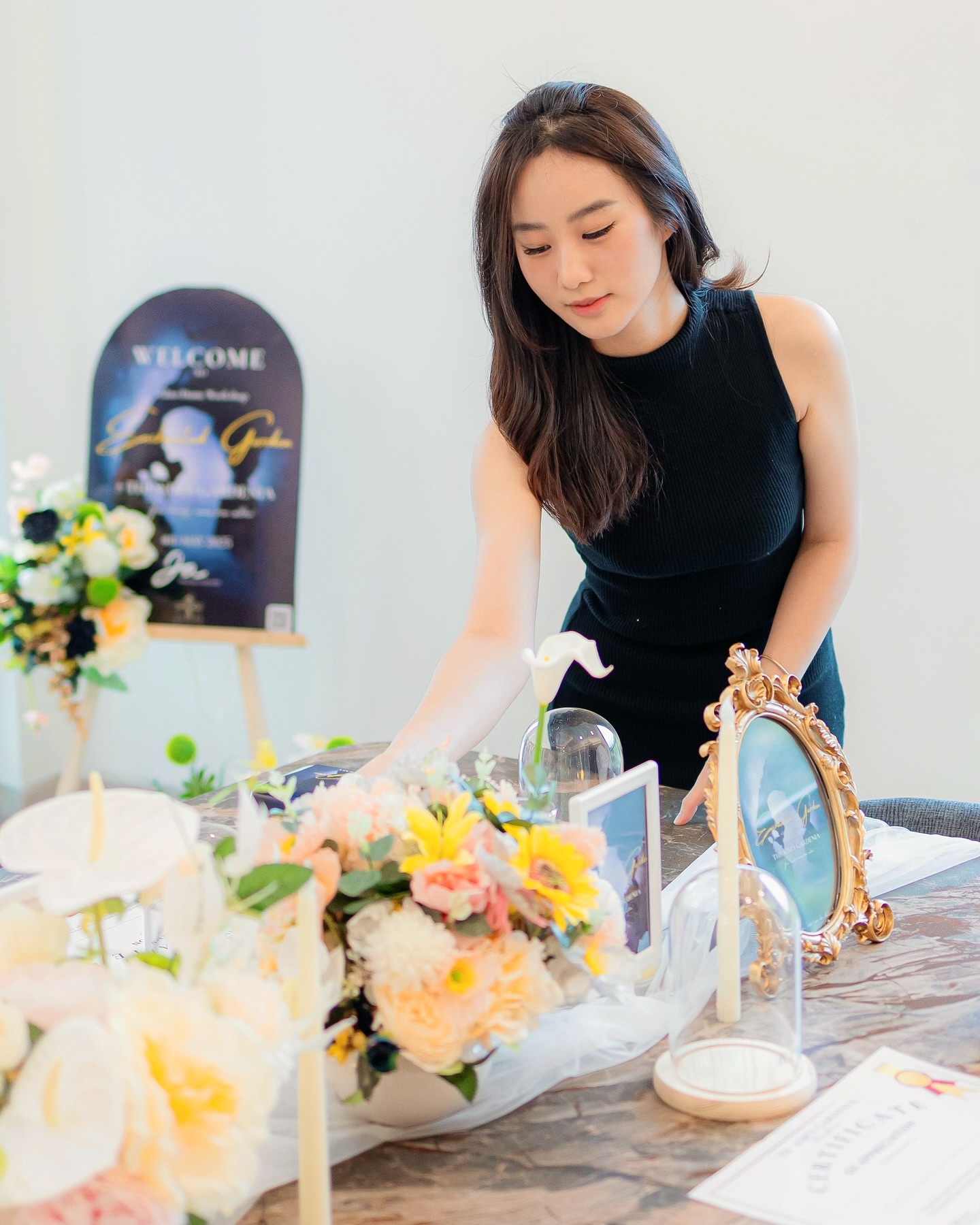 Terimakasih banyak untuk semua yang sudah ikutan workshop collaboration by @thekimsgardenia.id x @ja.medicalskincare Seneng banget bisa belajar bareng, ketawa bareng, dan saling sharing hal-hal seru ☺️
Buat teman-teman yang belum sempat ikut—jangan khawatir ya , karena kita bakalan akan adakan workshop lagi di bulan depan! 😍
Biar gak ketinggalan info, follow akun kita yaa ✨
Sampai jumpa di kesempatan berikutnya 🥳
Terima kasih yang sebesar besarnya atas dukungan dan kepercayaan dari para sponsor yang sudah mendukung penuh workshop ini 🥰
Tanpa dukungan kalian, acara ini nggak akan seberkesan dan seseru ini 🥹🥰
@ja.medicalskincare
@dentalplace.id @sensodyneindonesia @hataribiskuit @azwarymedan
@gorham.id @kaita.bathhouse @kyoudai.studio @hunnyfemme
@douxpatisserie.mdn @rupuks.id
@thekimsgardenia.id
And Thank you so much to the amazing person who played such a key role and became the bridge behind this incredible collaboration, dear @katherine.wangg
And huge thanks to our amazing photographer
📸 : @jefryd_
#flowersorkshop #workshop #sundayactivity☀️ #positiveenergy #positivevibes #healing #therapy #feminine #arttherapylife