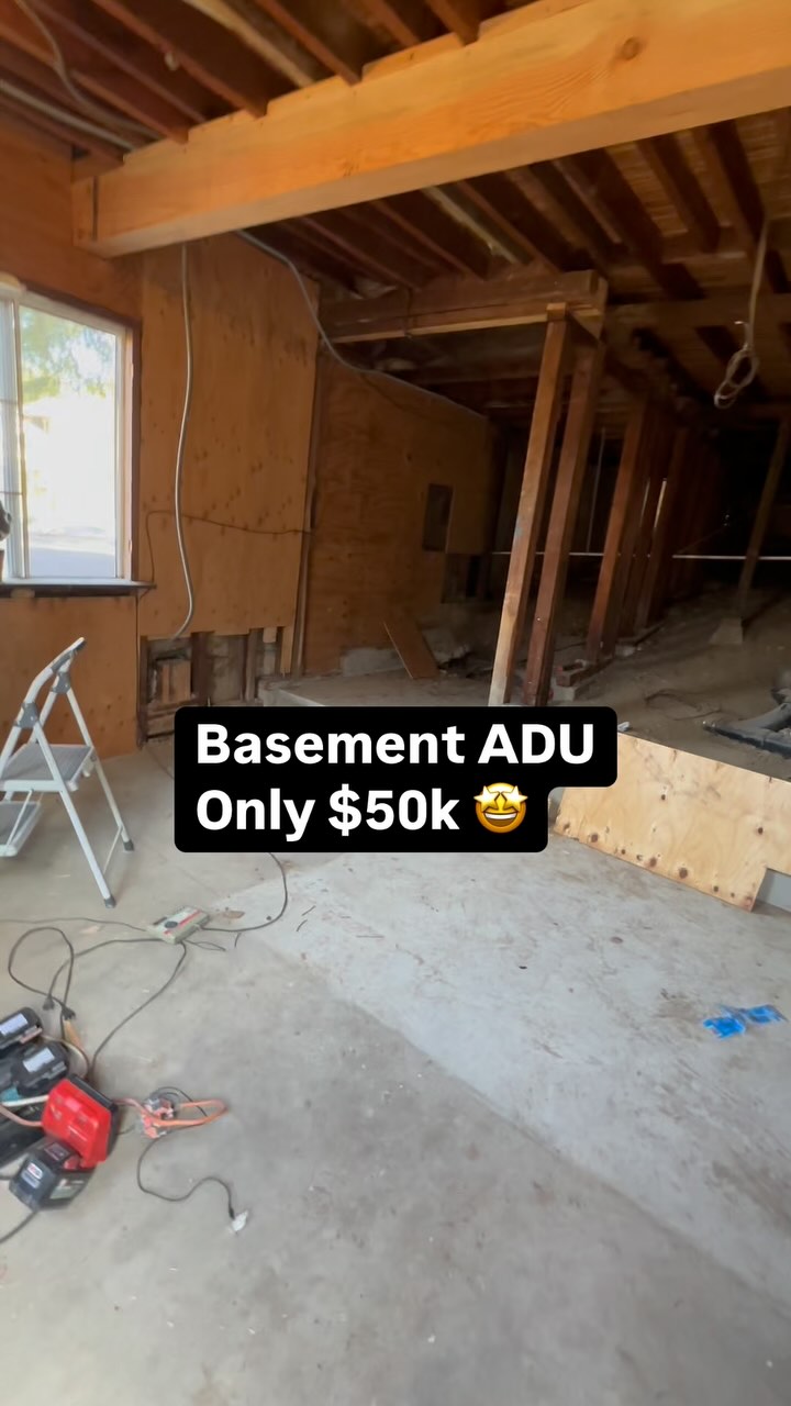 We’re about to turn this spooky 👻 basement into a legit studio! 🏠 First up: say goodbye to that creepy old insulation. Once that’s out, we’re jumping into rough framing and bringing this space to life 🤩 — one beam at a time! Let’s do this! 🏡
Solo ADU's
License #1133187
Hektor 818-564-5835