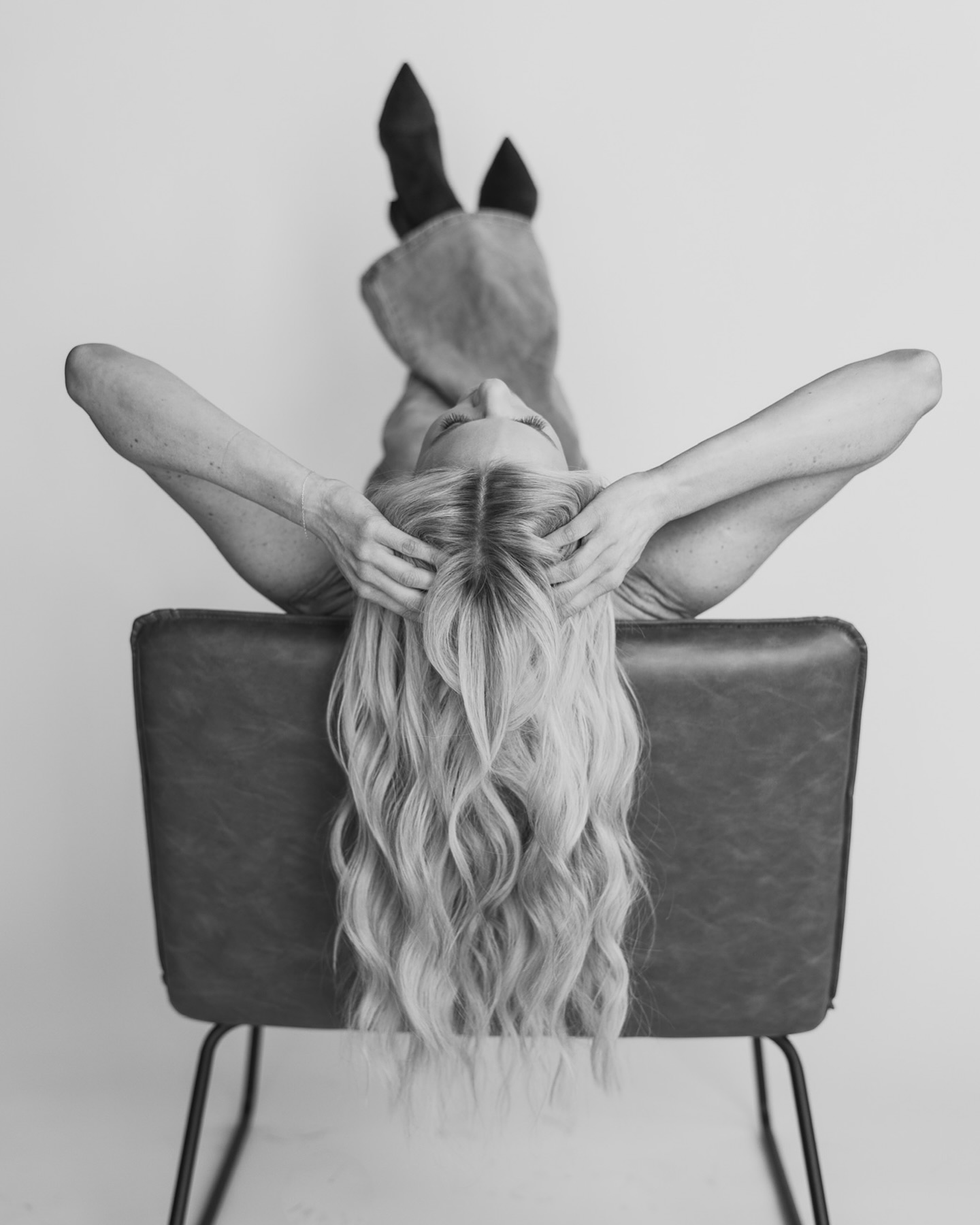 Lumarin hair extensions are discreet and safe for your natural hair.
Thinking about booking but have questions? Message with any questions or if you’d like more information 🫶🏻