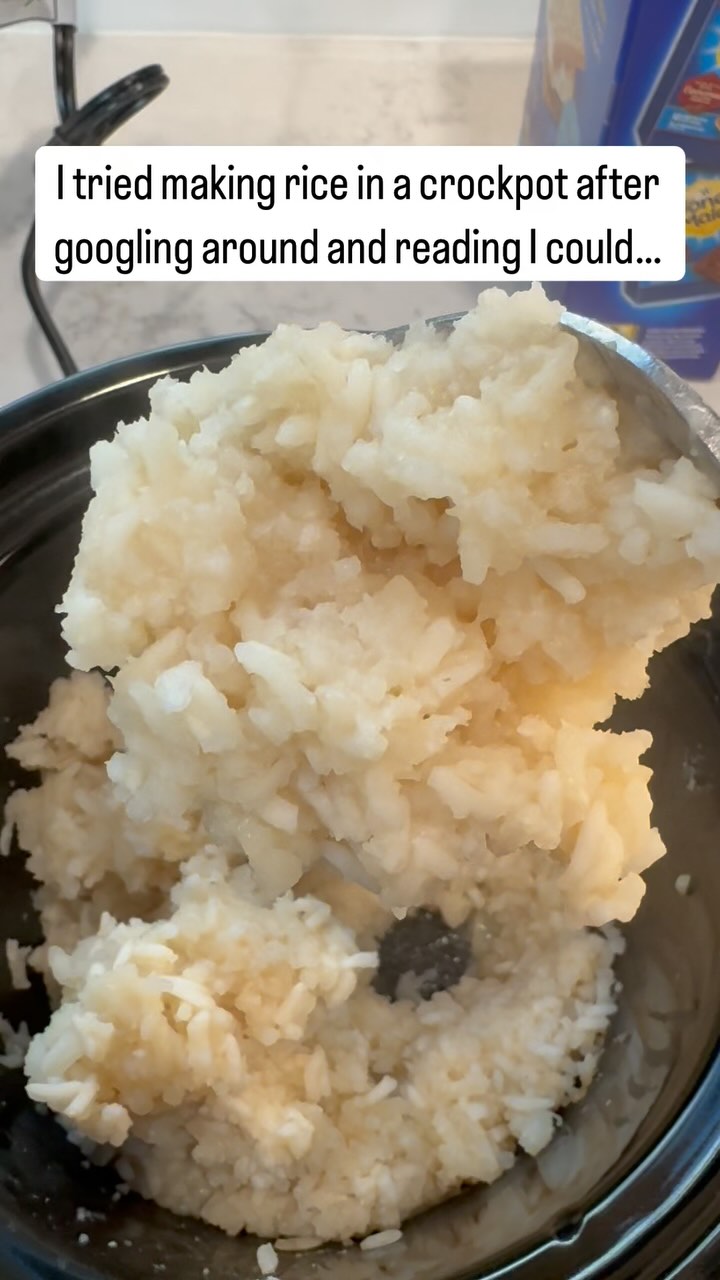 🚨 Do not attempt: cooking rice in a crockpot! I read I could so I figured it was worth a shot. I always make a mess in my stove when making rice and I refuse to buy a rice cooker because single-purpose kitchen gadgets are a waste of space IMO. This did not turn out in my favor. Oh well!
.
.
#food #cooking #dinner #kitchenhacks #cookinghacks #cookingtutorial #recipe #recipes #crockpot #rice #cookingexperiment #experiment #inthekitchen #homecook #homechef #homemade #homecooked #comfortfood #kitchen #dinnerrecipes #whatsfordinner #foodblogger #foodblog #recipeblog #recipeblogger