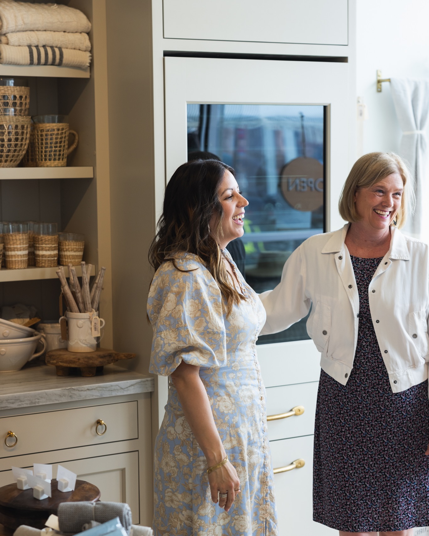 Let the countdown begin! Come say hello this Saturday during the @coronadoartandwinefestival 🍷 🖼️
Join us in-store for 20% off EVERYTHING!!! And our first ever SIDEWALK SALE! 🙌🏻 Annnnnd-annual tequila tasting!!! 🎉
We are so excited to celebrate with our community and do some personalized shopping with YOU! This is a great time to buy your @pompomathome bedding with us, shop in-stock furniture pieces, art and pillows!
Some quick FAQS to help you navigate the festival this Saturday:
◽️Festival begins at noon. If you want quiet shopping hours we open at 10AM.
◽️Event is FREE, but wine tasting requires a paid ticket which can be purchased @coronadoartandwinefestival
◽️Our in-store tequila tasting is complimentary, 21+ of course.
◽️This is a family-friendly event and there are so many beautiful vendors right out front our shoppe doors.
◽️Weather is going to be amazing (high of 79)! Bring a hat and wear your florals! 👒 ☀️
We hope to see you there! Come find me and say hello! 👋 🤍