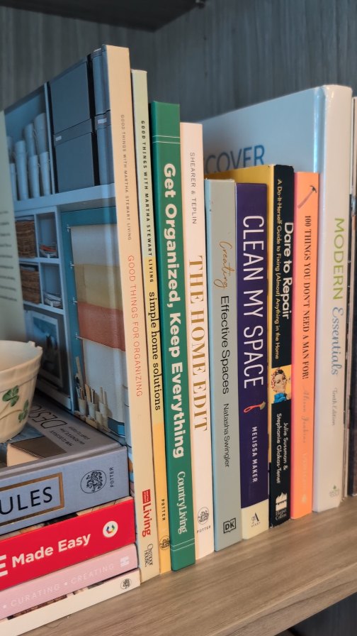 Bookshelves that actually make sense for you? Yes, please!
At Sweet Sanctuary Services, we organize with your brain in mind — whether that means sorting your books by author, genre, or vibe. Your home should feel like a sanctuary, and your bookshelf is no exception.
Let’s create a space that’s both beautiful and functional. Call us today to start tidying up your shelves—or any other space that needs some love!
#OrganizedLiving #BookshelfGoals #HomeLibraryLove #DeclutterYourLife #SweetSanctuaryServices #OrganizingThatFitsYou #TidyHomeHappyHeart #ProfessionalOrganizer #PortageWI #CustomOrganization