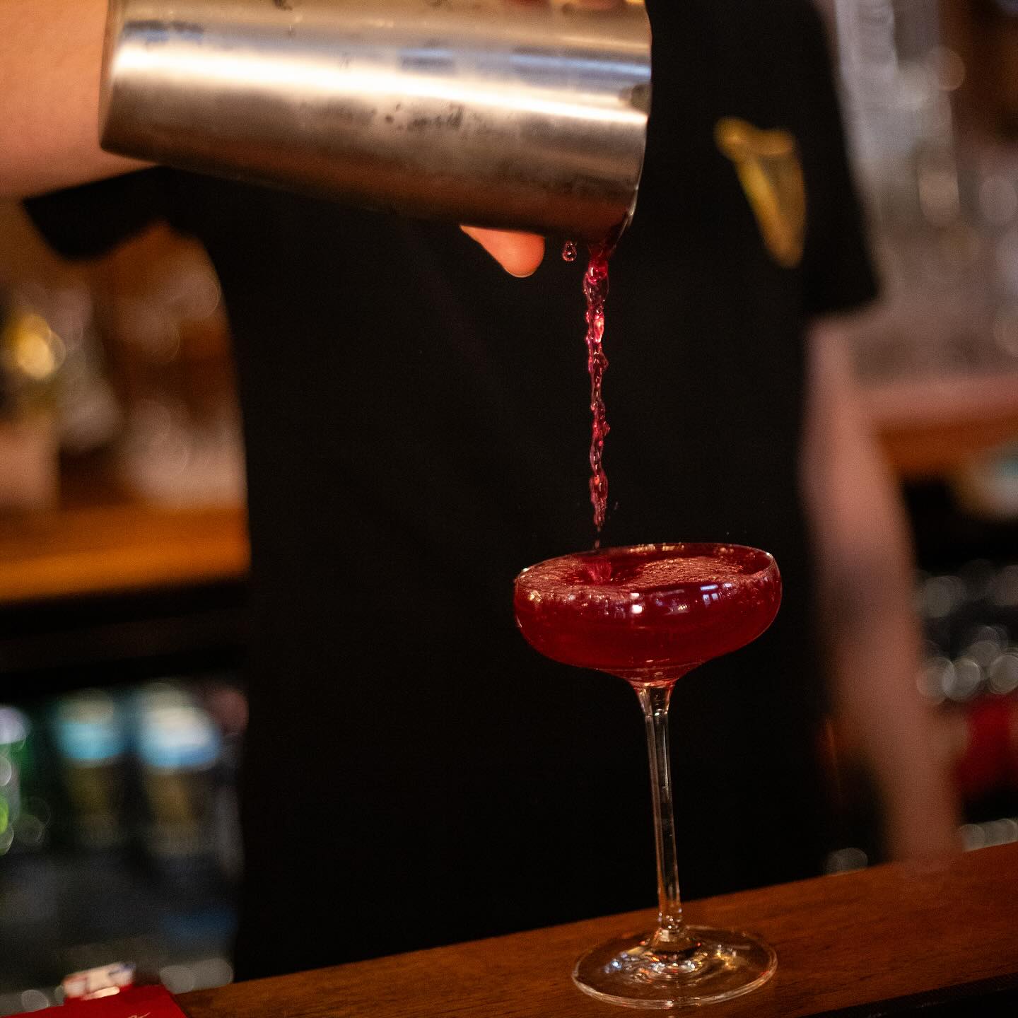 TWO FOR TUSDAY 🍹🍹
Our 2 for 1 cocktail offer is on today between 4pm - 8pm, two of the same cocktail for the price of 1! 🥂
#pub #camden #londonpub #drinks #cocktails