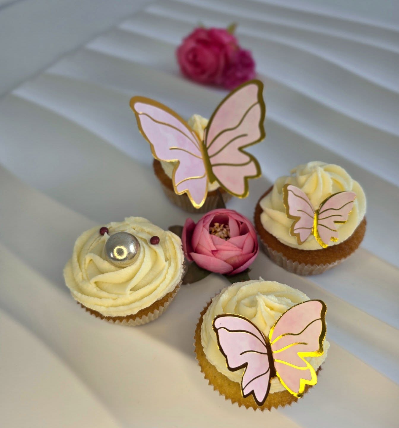Butterfly cupcakes 🦋🧁
.
.
.
.
.
#cupcakes #butterfly #butterflycupcakes #hoekschewaard