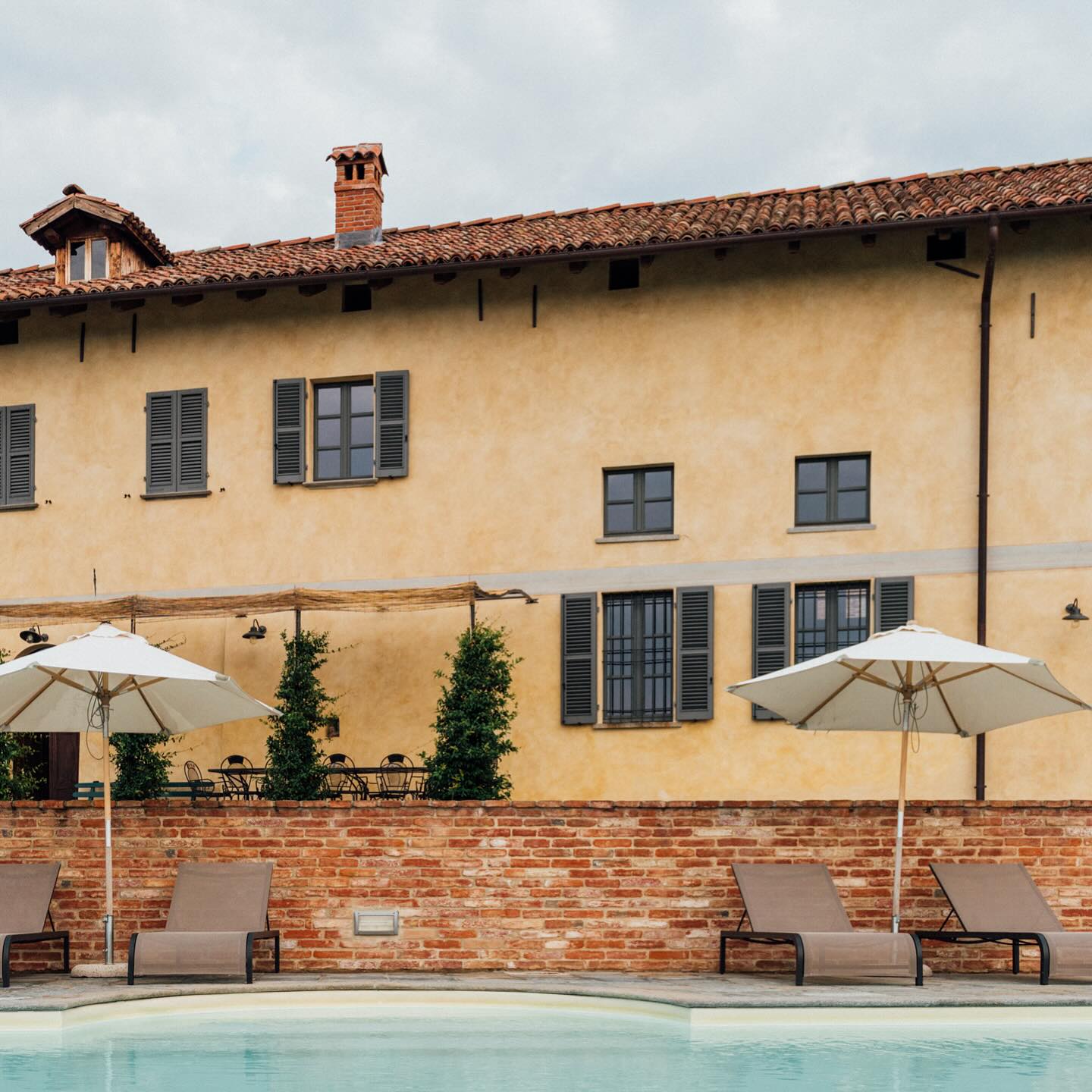 Benvenuti al Castello di Vaglio Serra 🌞
•
•
•
#italy #italien #vacation #castellodivaglio #urlaub #wedding #piemonte #italian