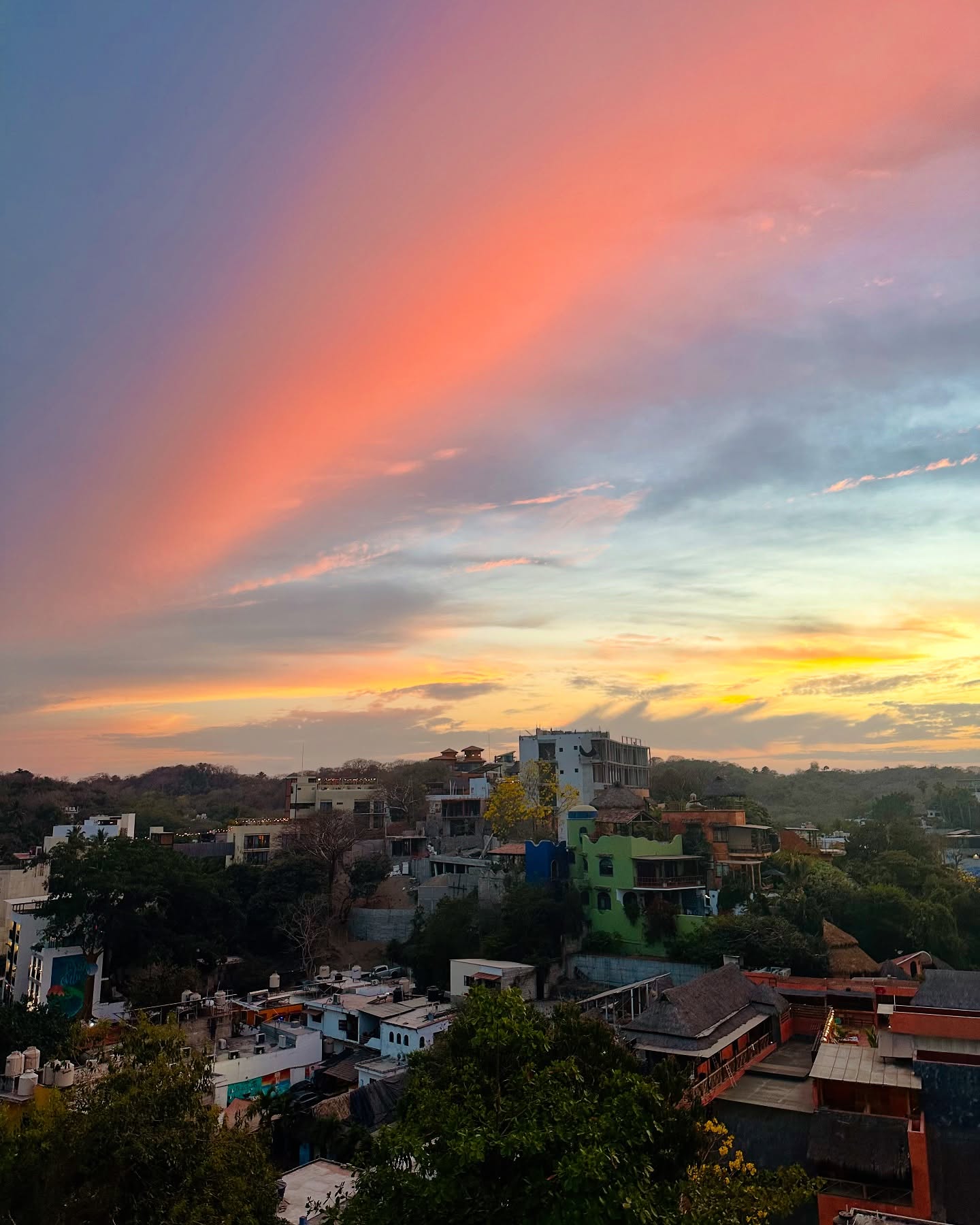 Rainbow skies in Sayu 🌈
.
.
.
.
.
.
#sayulita #mexico #getoutsideandplay #southoftheborder #thefuturewild #explore #travel #wander #wanderlust #skiesofinstagram