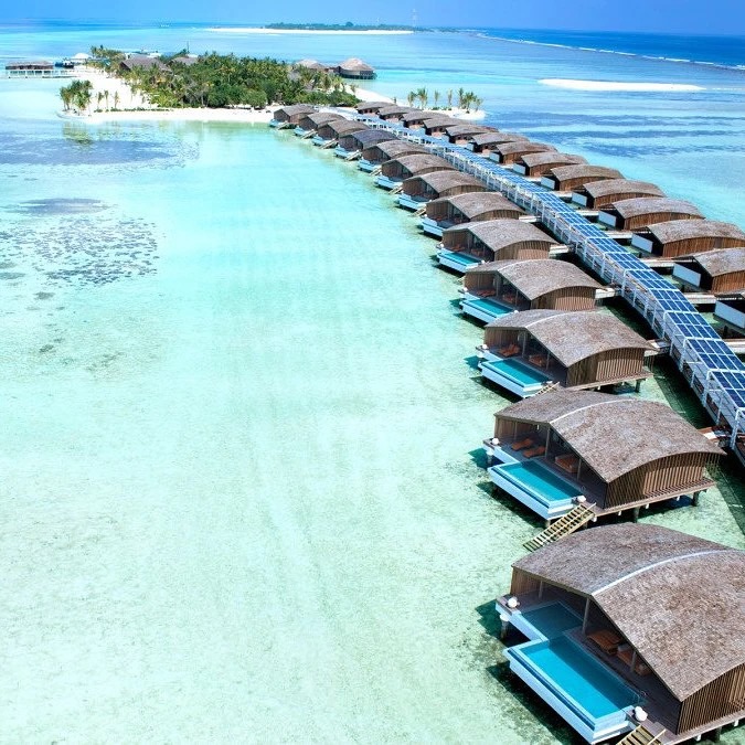 Sippin’ coconuts, saving the planet 🌴♻️ From solar-powered resorts to coral reef restoration and turtle sanctuaries, Club Med is proving that luxury can be sustainable. 🌍✨ Wanna know how they’re doing it? Click the link to read more ➡️ https://www.thebootiktraveler.com/post/green-is-the-new-luxe-club-med-s-journey-to-sustainability #GreenIsTheNewLuxe #HappyToCare #EcoTravel #SustainableLuxury #ClubMed