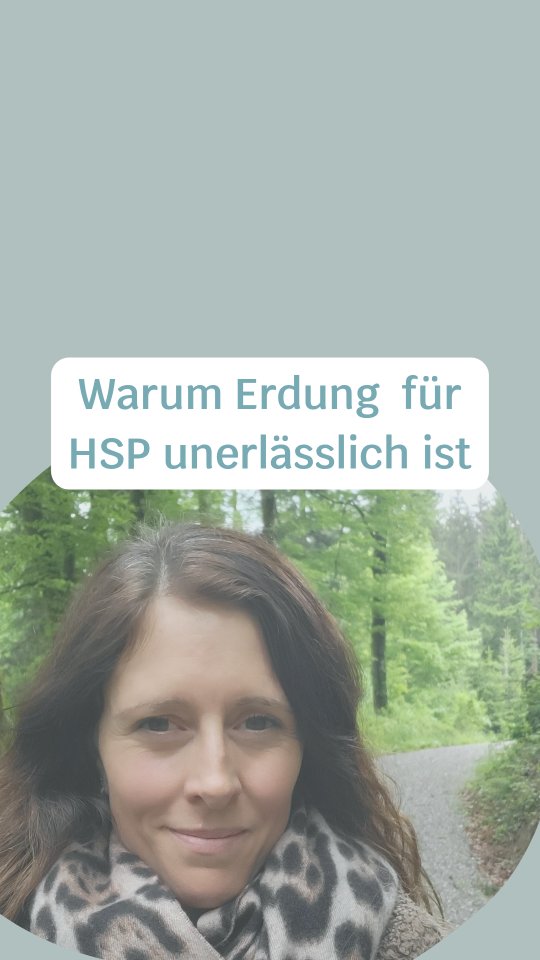 Als hochsensible Person hast du deine Fühler überall und meist bei allen anderen und nicht bei dir selbst. Du bist oft angepasst und spürst die eigenen Bedürfnisse kaum. Die vielen Gedanken wirbeln in deinem Kopf herum und dein Körper ist nicht mehr spürbar. Durch die Erdung spürst du dich selbst, deinen Körper und deine Bedürfnisse besser, du bist präsent, ruhig und im Hier und Jetzt.
Wie kannst du dich erden?
- Aufenthalt in der Natur
- Spaziergang im Wald, Bäume berühren oder umarmen
- Meditieren und dir vorstellen, dass Wurzeln aus deinen Füssen wachsen
- In Füsse spüren, barfuss laufen, kneippen
- Kalt duschen oder baden
- Gartenarbeit
Mein Top Tool in Sachen Erdung ist der Spaziergang im Wald. Ich werde dabei ruhig, kann meine Gedanken ordnen, kreative Ideen und Lösungen entwickeln und spüre danach inneren Frieden.
Wie erdest du dich am liebsten? Ich bin gespannt: Schreibe es in die Kommentare.
Ausprobieren und abspeichern nicht vergessen!
Für eine Begleitung oder ein kostenloses Beratungsgespräch kontaktiere mich gerne per DM. Für mehr Infos schau auf meiner Website vorbei: www.feingesinnt.ch (im Linktree in der Bio).
Herzlich, Jacky
#hochsensibilität #hochsensibel #hochsensible #sensibel #hspcoach #hochsensitiv #hspcoaching #hochsensibelglücklich #feingesinnt #coaching #beratung #seelenweg #leichtigkeit #innereruhe #lebensfreude #energie # #balanceerfolg #selbstbestimmung #selbstliebestärken #selbstreflexion #mentalegesundheit #psychologischeberatung #resilienz #ressourcen #achtsamkeitimalltag #selbstwahrnehmung #selbstfindung #überreizung #nervensystem
COACHING
BERATUNG
HOCHSENSIBILITÄT
EMOTIONSREGULATION
STRESSREGULATION
ABGRENZUNG
POTENTIAL
SELBSTVERTRAUEN
MINDSET