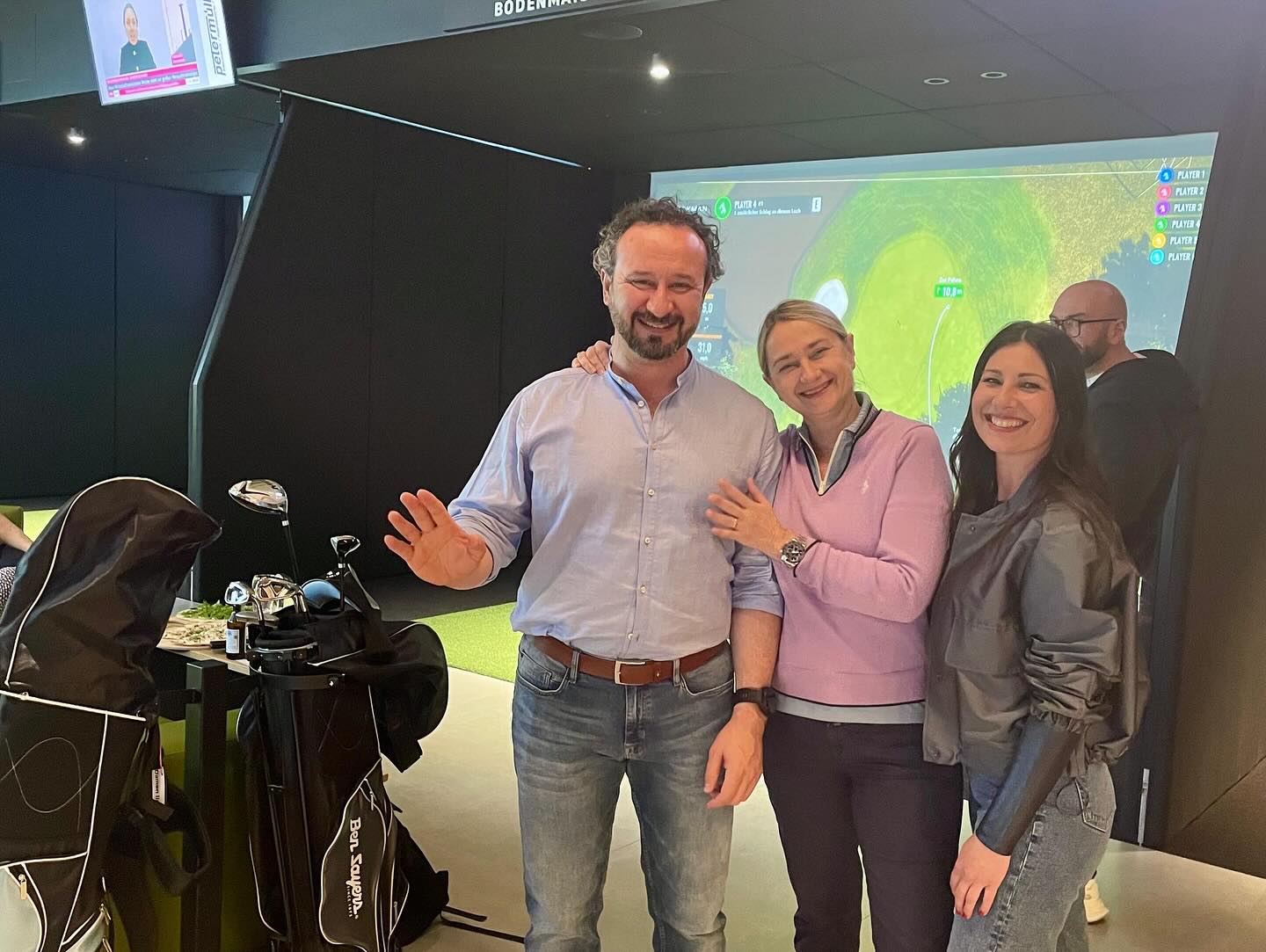 Gestern hatte wir ein kleines After- Work- Event in unserer Indoorarena mit dem „ Zahnärzte Stammtisch“. Danke für die schöne Idee an Claudia Novacek und die tolle kulinarische Verpflegung an unser Team um Familie Großschädl.