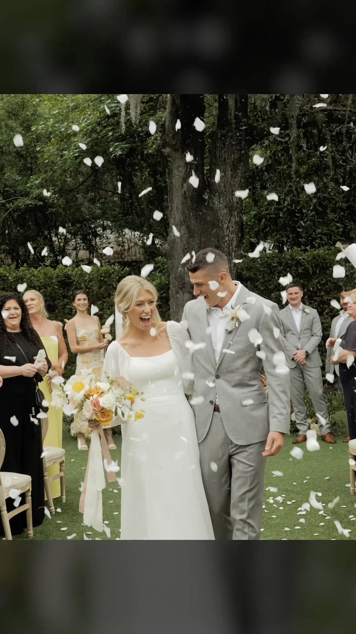 Time flies! Can’t believe it was three years ago I filmed this awesome couple in North Carolina.
#weddingvibes #adventurewedding #wedding #weddingday #weddingdayinspo