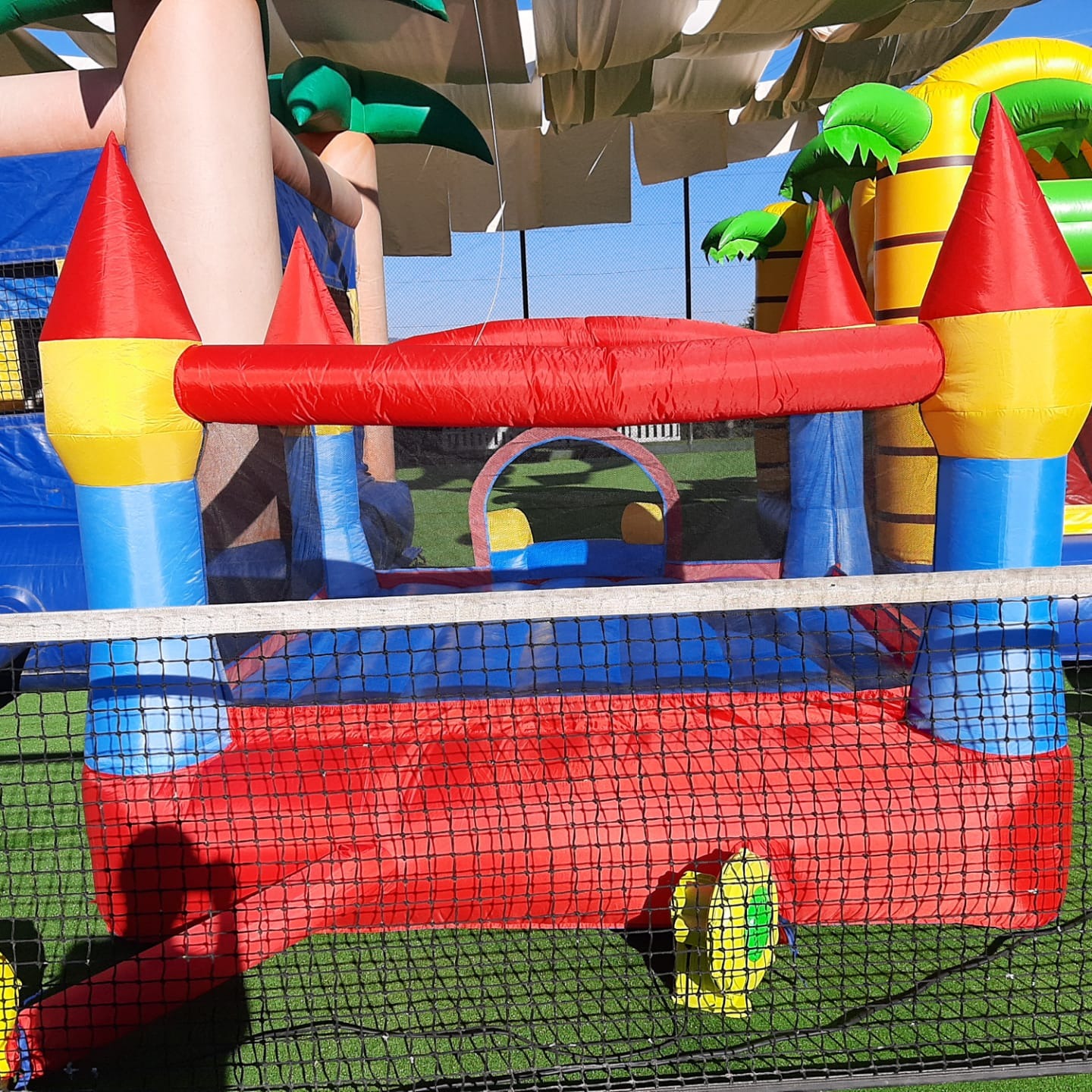 🎉 Os sorrisos dizem tudo!
Na Mundo Insuflável, cada insuflável é muito mais do que um brinquedo — é um palco de alegria, gargalhadas e momentos inesquecíveis. Ver a felicidade estampada no rosto das crianças e a tranquilidade dos pais é o que nos move todos os dias.
💙 Levamos animação, segurança e um serviço de excelência a festas por todo o distrito do Porto. Porque criar memórias felizes é a nossa missão!
📍Reserva já e transforma o teu evento num verdadeiro espetáculo de diversão!
#MundoInsuflável #FestasInfantis #InsufláveisComAlegria #diversaogarantida #felicidadeemcadasalto