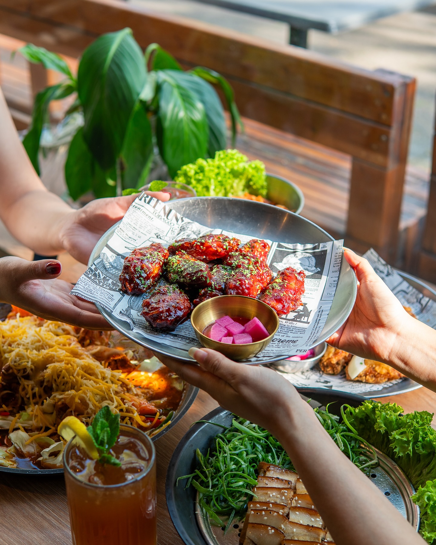 Crispy on the outside, juicy on the inside, and perfect for sharing. Grab a friend and dig in! 🍗 🔥
Reservations:
www.mannam.nl
#koreanrestaurant #kfoodies #foodlover #hotspotrotterdam #foodspot #mustvisit #koreanfriedchicken #yangnyeom #mannam