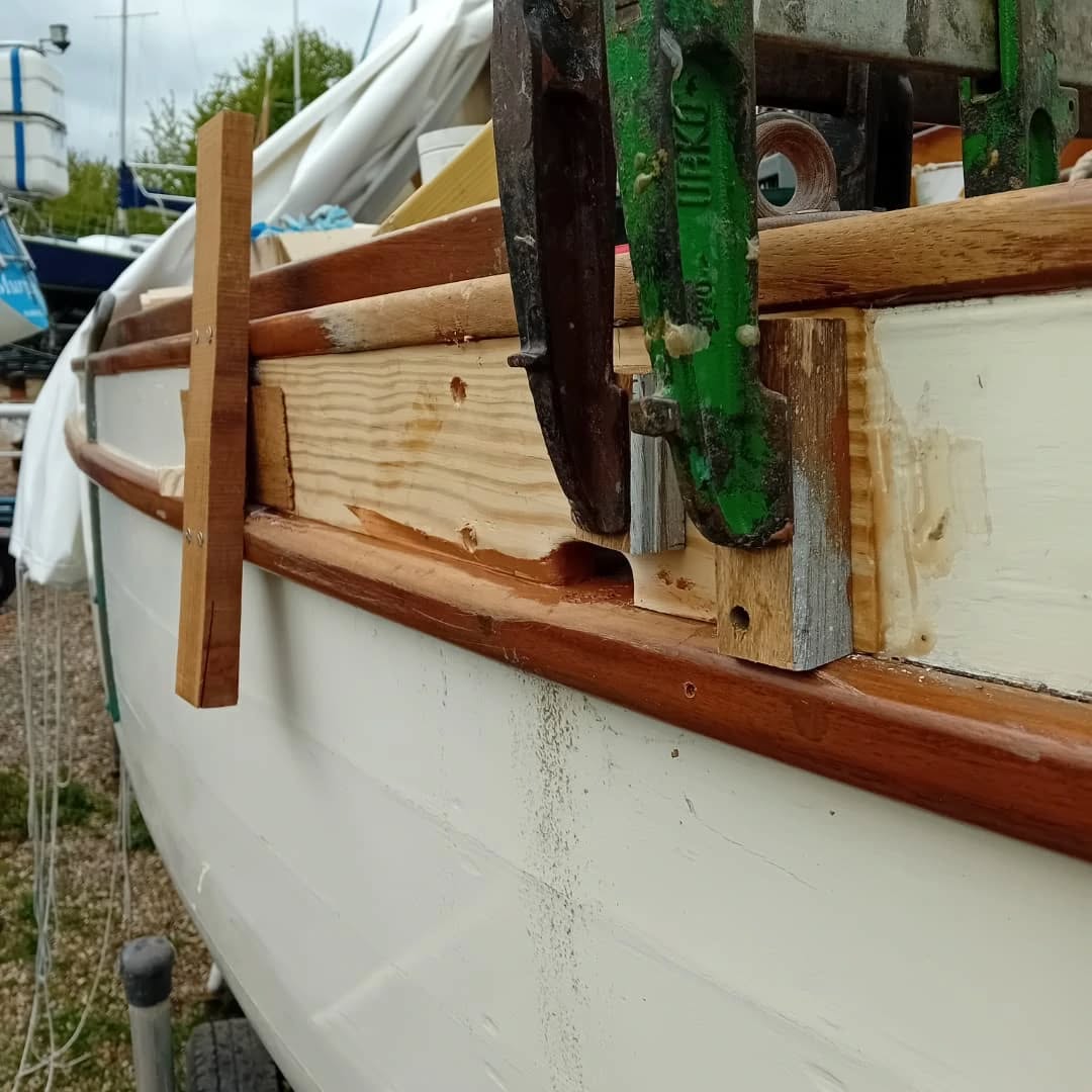 The work on Frolic is coming along nicely. Just a bit more on the deck recaulking before varnish work on hatches and rails etc.