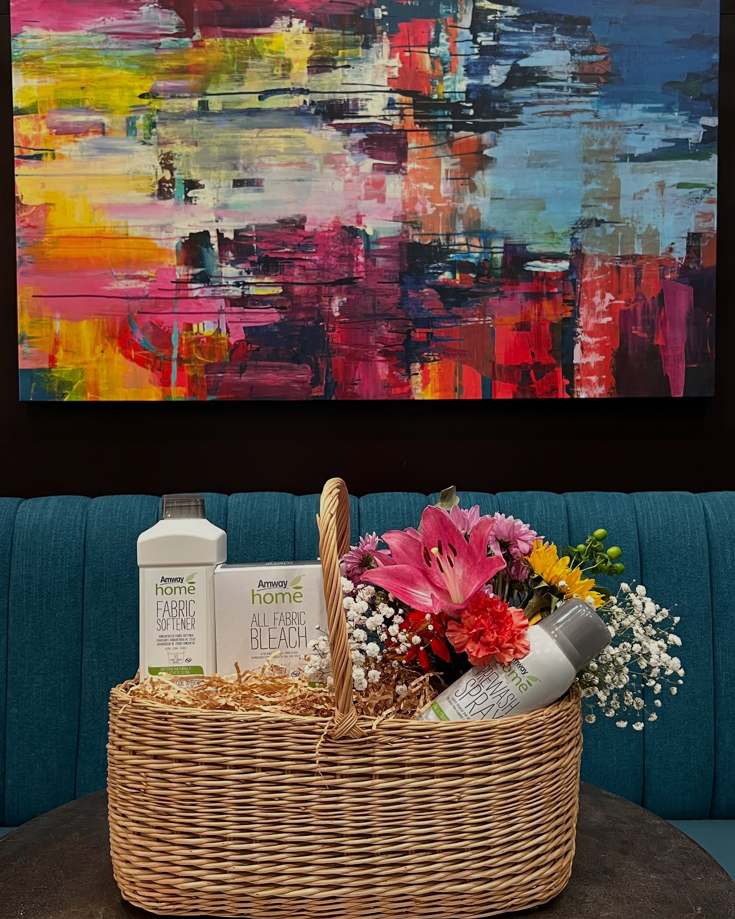 Another beautiful basket! 😍🤩 #giftbaskets #giftbasketsindallas #giftbasketsindfw #giftbasketsforrealtors #giftbasketsforrealestate #closingday #closinggifts #closinggiftsforrealtors