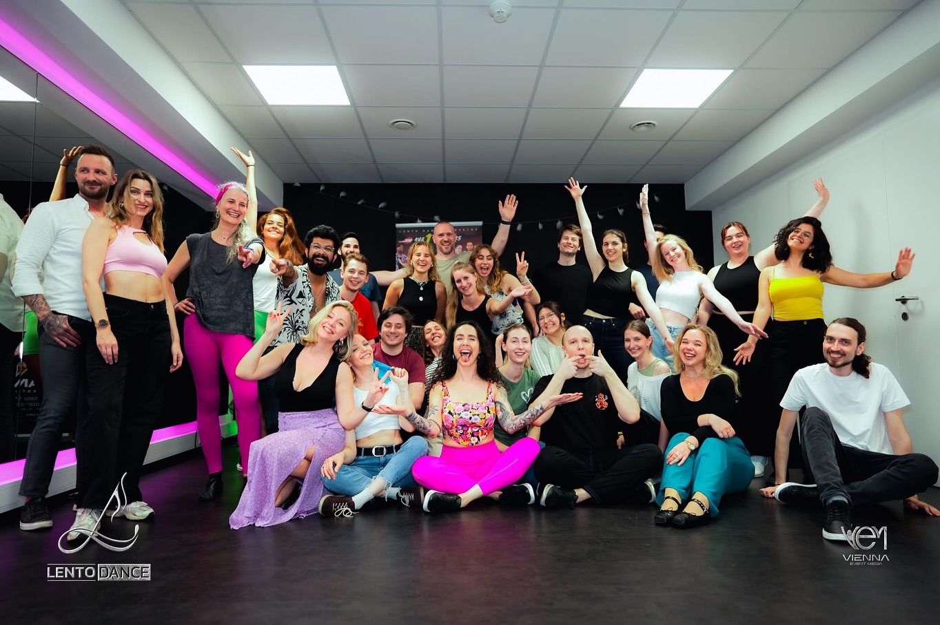 ♥️ LENTO DANCE COMMUNITY ♥️
⭐️ Start your dance journey with LENTO ⭐️
⏩️ Pay Per Class ⏩️ No Dance Partner/No Registration Needed
📍 Lento Dance Studio - Traungasse 14, 1030, Wien