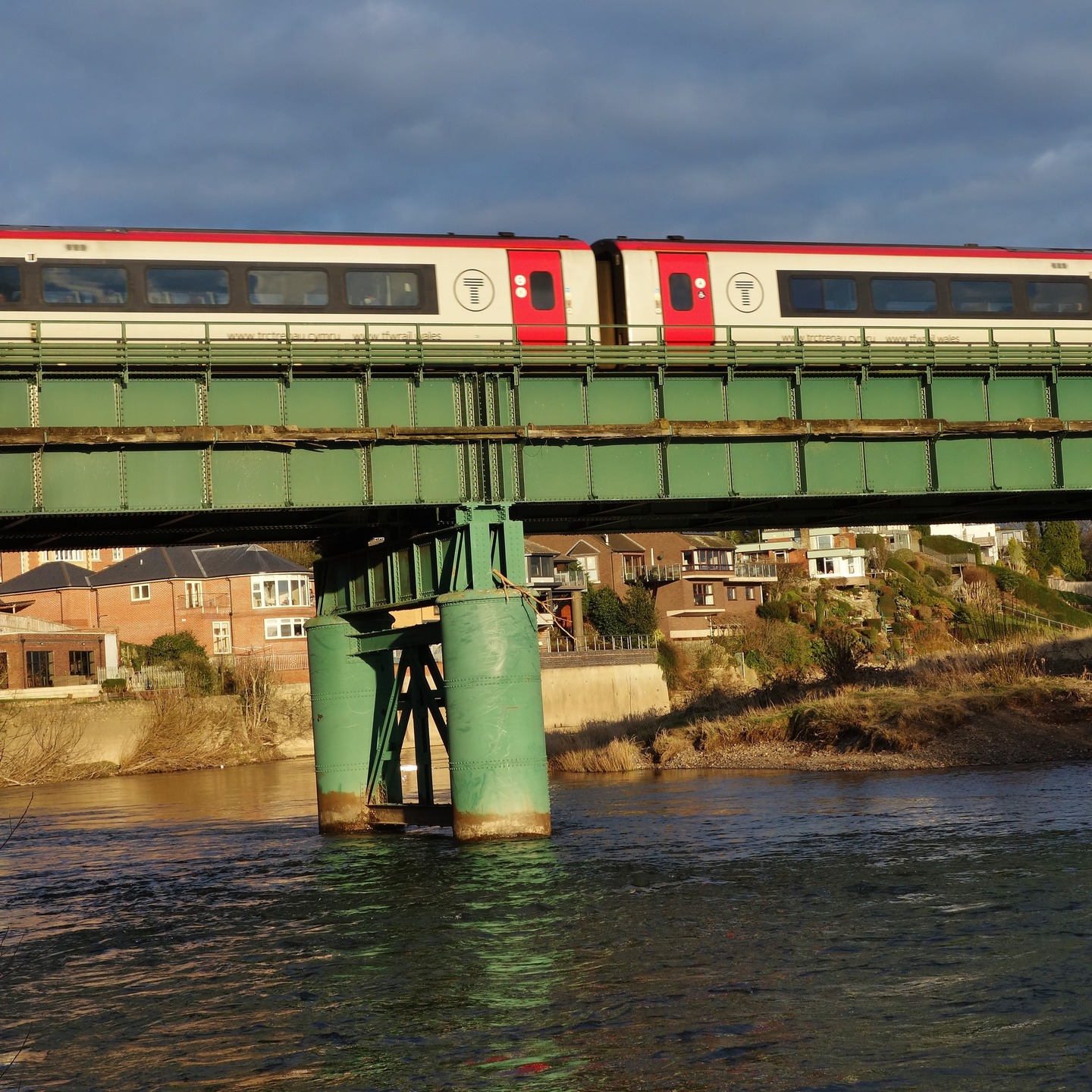 Ah, awesome memories of the Eign Railway Bridge in Hereford. When we were young, we would get onto the bridge and get down into the side shelters as soon as a train approached. Putting a couple of pence on the line, we'd scream, 'aaaaaahhhhhhhhhh,' as the train thundered over what was once a line that went, not just to Abergavenny and south Wales, but Gloucester too. Built in the 1930s, this one rattled. We were a mad bunch, but what fun over the Wye as we picked up our money, now flat as a pancake. #wye #wyevalleywalk #youthful #memoriesforlife #outdoorsplay #trainspotting #riverwye