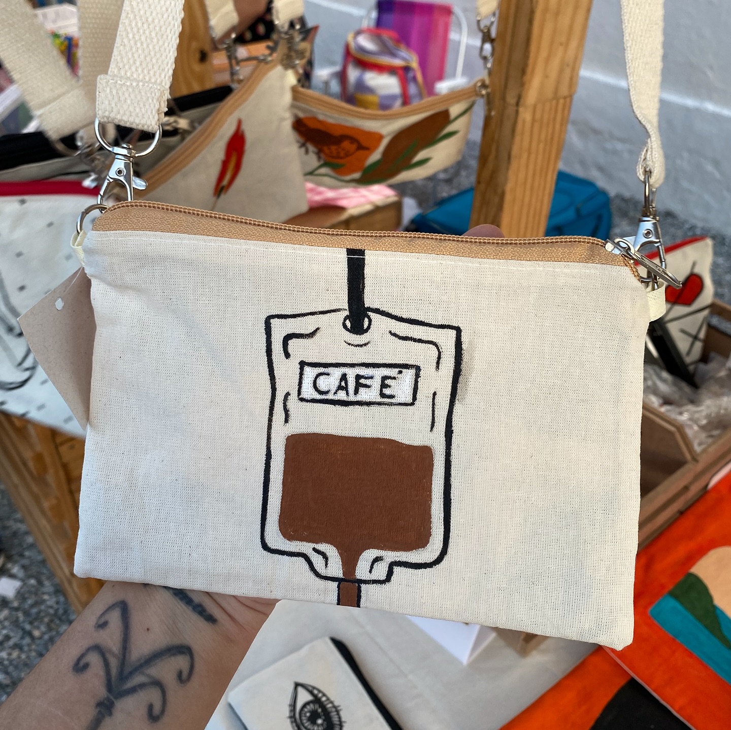 Vai um café na veia aí?