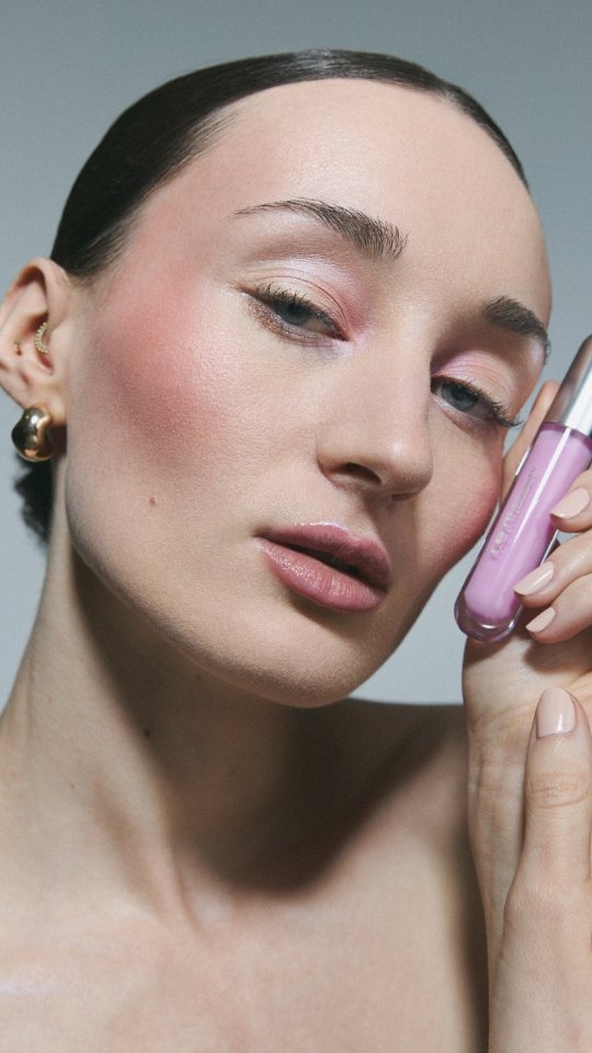 BACKSTAGES SHOOT ✨
Photographe : @stephanie.lorang
Modèle : @sarah.cmd
Makeup / hair : @jade_r__makeup
Thx to @niceworkparis for
@r.e.m.beauty produits 🤍
___________________
#shootingday #shootinglyon #maquilleuselyon #muahlyon #mualyon #photographelyon #modelelyon #team