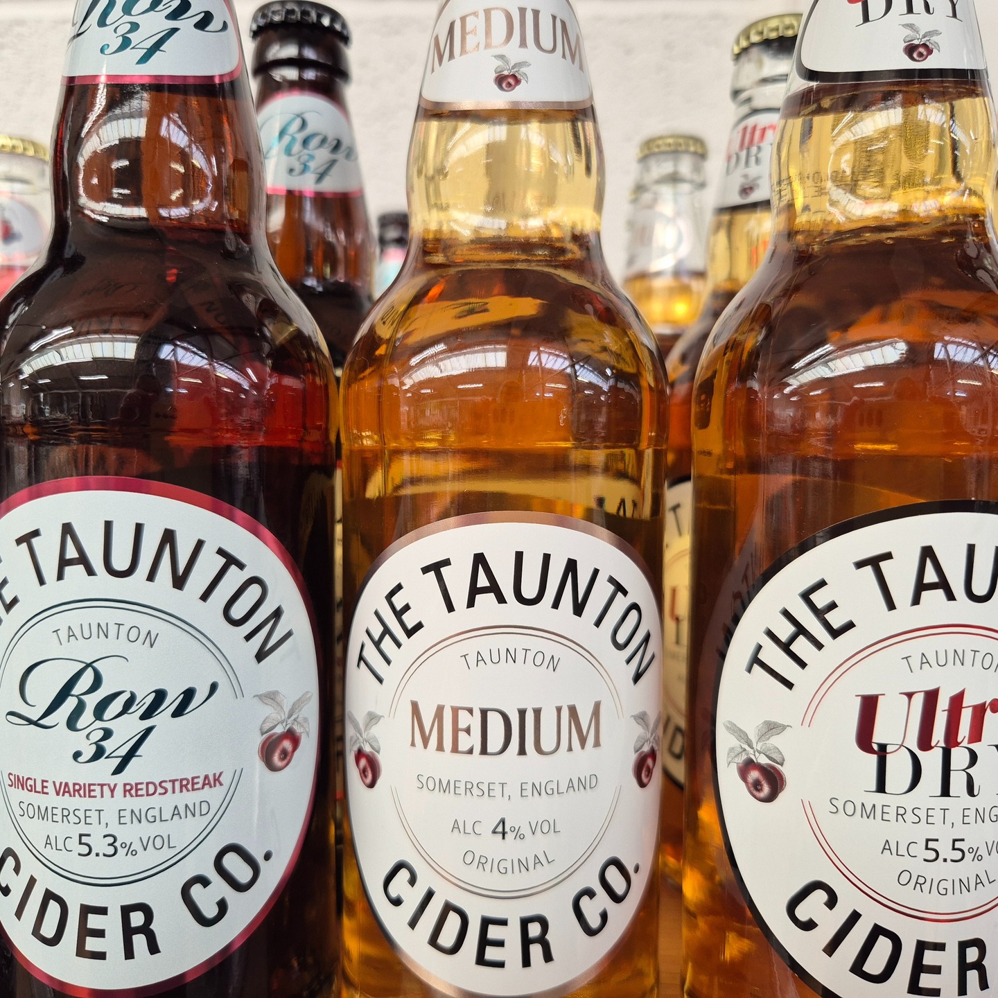 🍻 Cheers to Local! 🍏
We're proud to stock an amazing selection of craft ales, IPAs, ciders, and lagers from some of the best local names around — including Otter Ale, The Taunton Cider Co., Sheppy's, and Dartmoor Brewery.
Whether you're after something crisp and refreshing or rich and hoppy, we've got the perfect bottle for your next BBQ, picnic, or quiet evening in. Pop by the shop and taste the best of the West!
#ShopLocal #CraftCider #LocalAles #DevonDrinks #SupportLocalBreweries