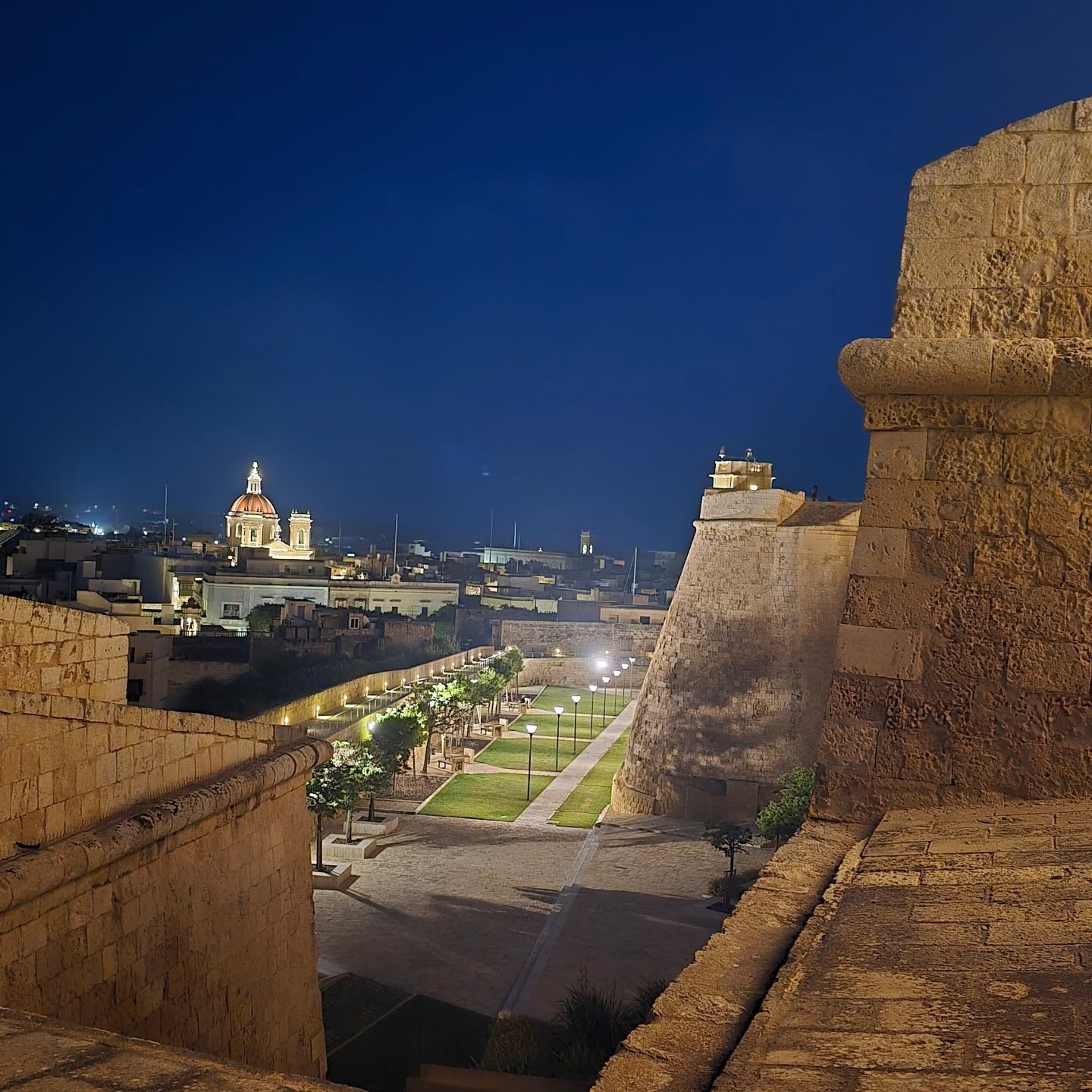 When I talk about Ikigai many people think I am referring to "finding that soft spot that combines what you love, what you can make money from, what the world needs and what you are good at". In fact that refers to a very specific case, when people want to make their life purpose their profession. When I talk about Ikigai, I refer to anything that brings us meaning and reasons to wake up in the morning, anything that puts us in flow state, not thinking about time or anything else. This island ( Gozo) where I have made one of my homebases has so many sources of Ikigai to me, from roaming its historycal streets to listening to the sound of its nature. And finding what brings us to flow state puts us in a position where we are more open to receive inspiration and figure out our bigger purpose too.