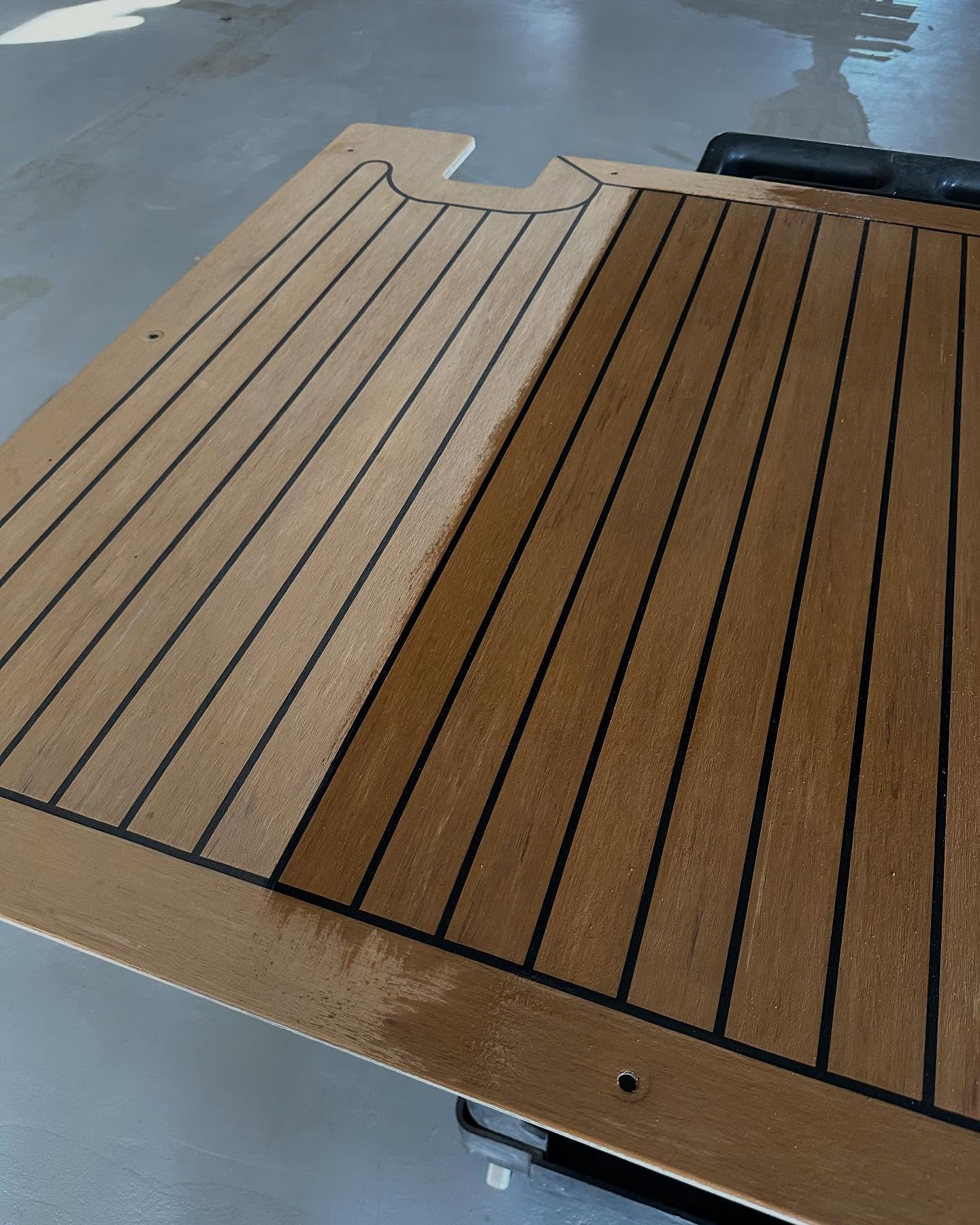 What happens when #Flexiteek decking meets varnish? #palmbeachyachtclub #ebersoldboatworks #yachtdecking #nauticaldesign #weatpalmbeach #yachtlifestyle #syntheticteak #fauxteak