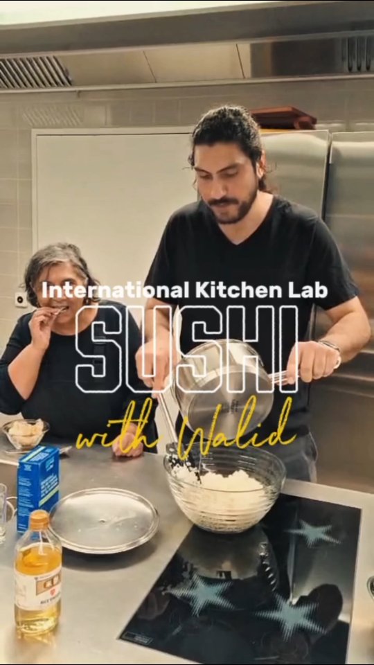 Roll, slice, share - that's how we lived Kitchen Lab with Walid
Thanks to everyone who joined us, we're looking forward to the next one!
#ETKultur #KitchenLab #interAct #integrationstadtzürich #cookshareenjoy #joinus #zurichactivities