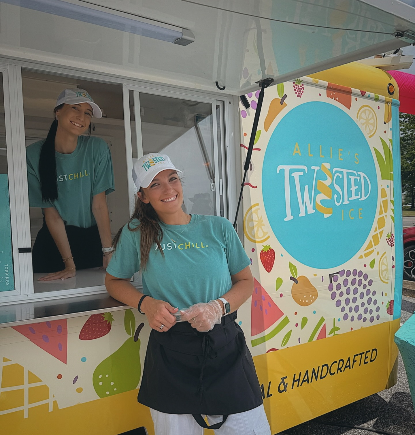 🚨Sweet Alert: We are OPEN TODAY 2-8pm✨🍧 Swing by for a sweet treat- because happiness is just a scoop away!
Location: Wingfingers Fairhope