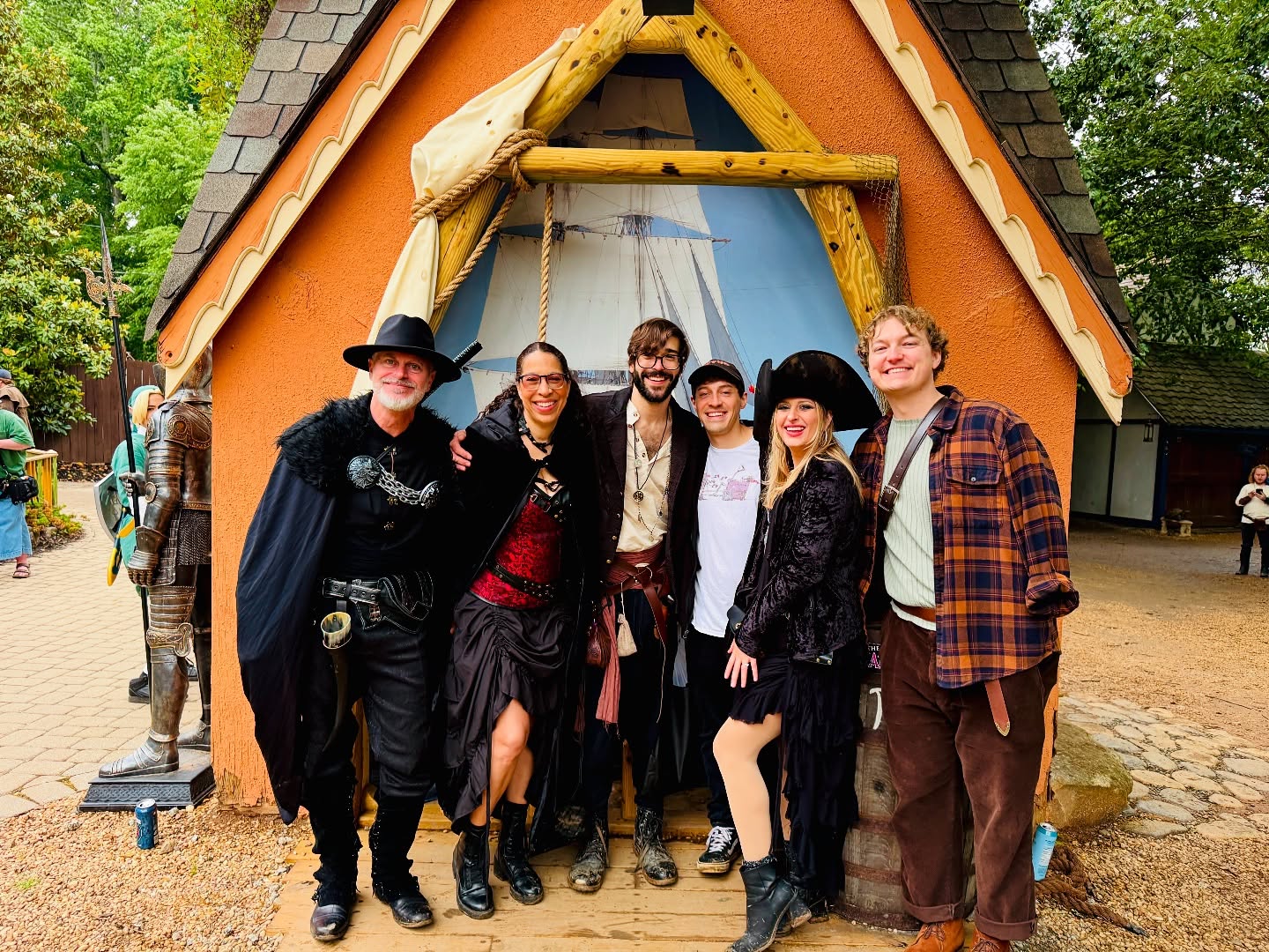 A day at the Georgia Renaissance Festival = time-travel fun every time we go.
Who else loves getting lost in another time period for a day? ⏳
#georgiarenfest #garenfest #renaissancefestival #festivalvibe #myrooftopstories