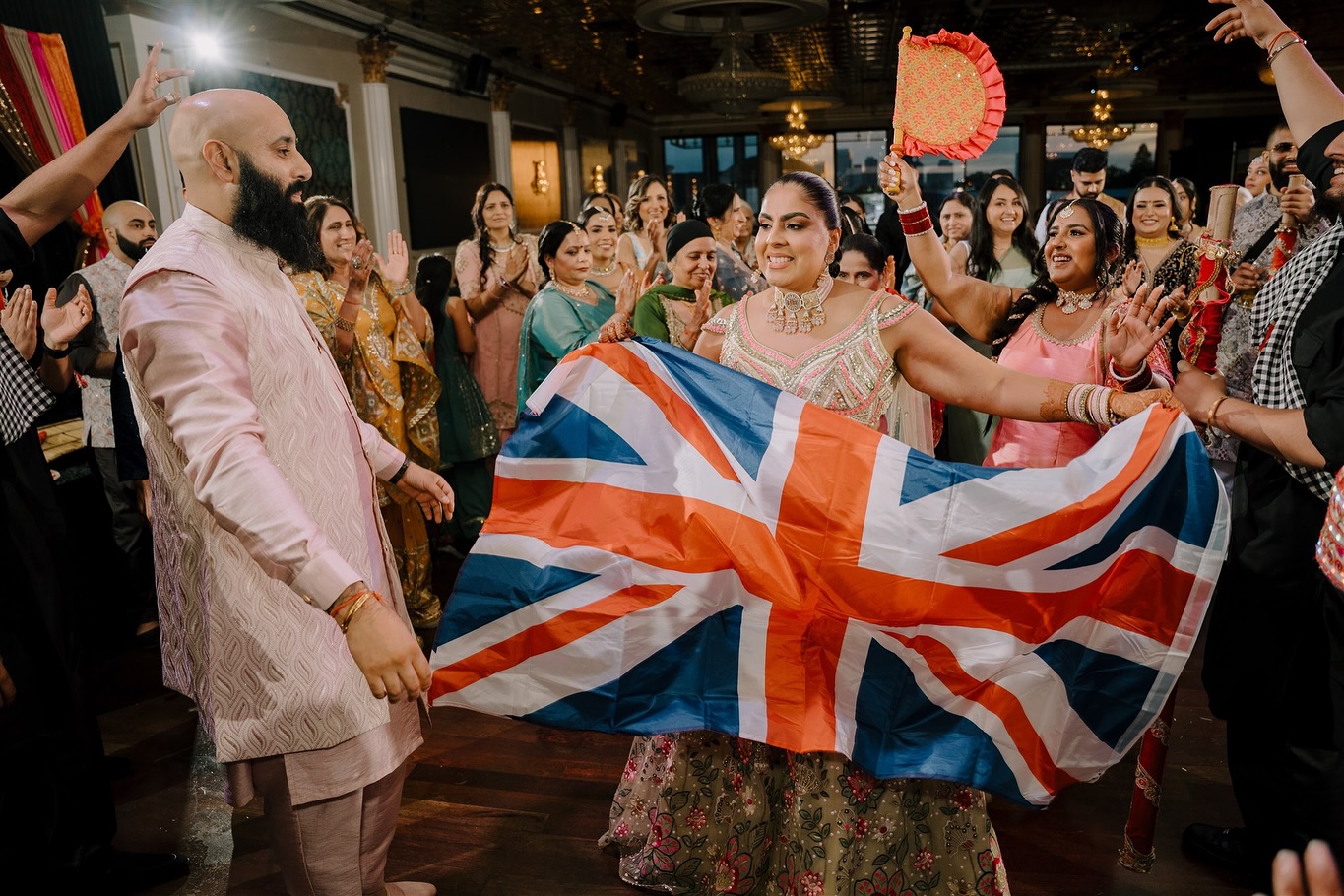 Amrita from the UK meet Manjot from Vancouver. Feel in love and this week was their wedding! Here’s a sneak peek of their joint Maiyan and Jago night! 🥁