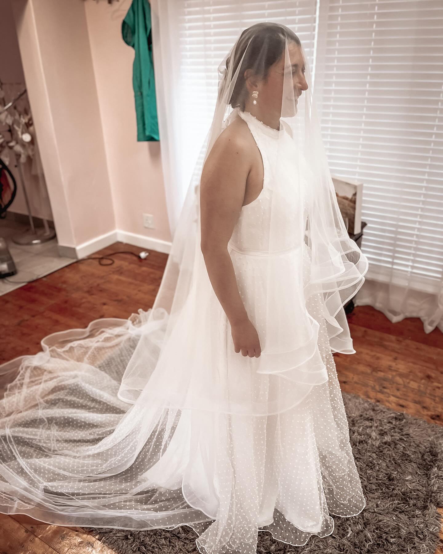 Bespoke for Sarah 🥂🥹🤍
This Dobby-voile confection, was especially designed & created for our UK-based bride Sarah. Perfectly finished off with a modern crinoline hem veil.
Thank you for trusting us with your vision Lovely, it was such a pleasure working with you!
#polkadotdress #organdiweddingdress #modernbride #weddingdress #weddingdressinspo #internationalbride #modernbridalgown #bridalgown #bridalboutique #weddingboutique #bridalsalon #weddinginspo