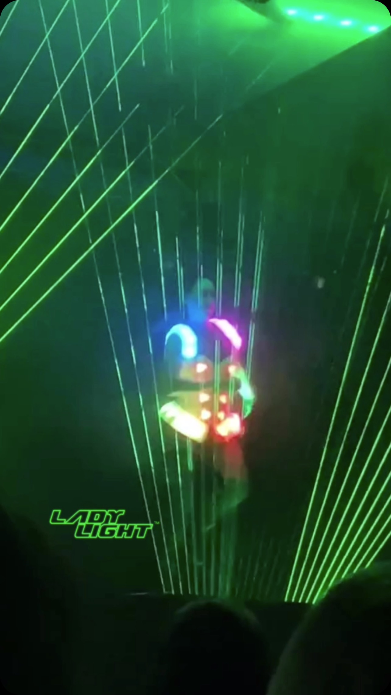 Show in Kansas went great! Got off stage in Miami and on a plane a few hours later to get there in time. No sleep! Show in vegas this week ✳️❇️✳️ #lasergirl #laseract #lightbender #laserdancer #laserman #futuristic #hitech #neon #glowacts #corporateentertainment