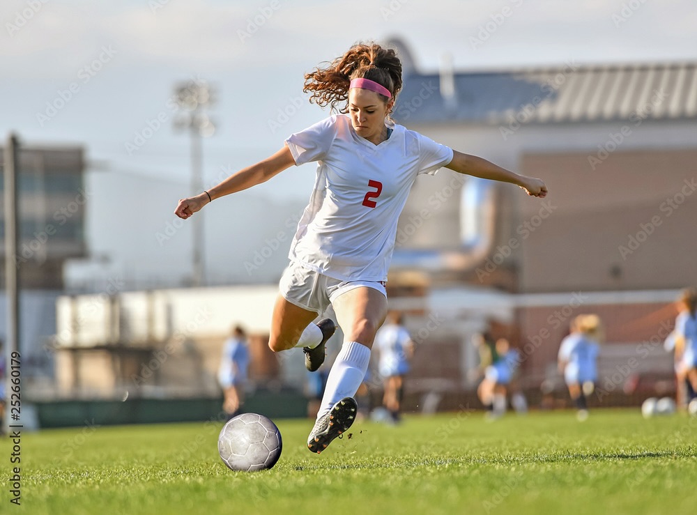 🚀 Ready to make your athletic dreams a reality? At Rise 2 College, we know a standout highlight reel is your ticket to catching the eye of college coaches! 🎥✨
🔑 Key Tips for Crafting an Impactful Highlight Reel:
1️⃣ Start Strong: Capture attention in the first 30 seconds with your top plays.
2️⃣ Quality Over Quantity: Showcase only your best moments, even if it’s just a few clips.
3️⃣ Keep It Short: Aim for 3-5 minutes to maintain interest.
4️⃣ Sport-Specific Skills: Highlight skills unique to soccer, tennis, or golf to show your expertise.
🎓 With our team of former NCAA Division 1 coaches, we provide personalized guidance to ensure your reel shines. From strategy to production, we’re with you every step of the way.
⛳️⚽️🎾 Ready to rise above the competition? Let’s create a reel that matches your potential and secures your spot at the college of your dreams!
#Rise2College #HighlightReel #CollegeRecruiting #AthleteLife #NCAA #Soccer #Tennis #Golf #StudentAthlete #ScholarshipSuccess