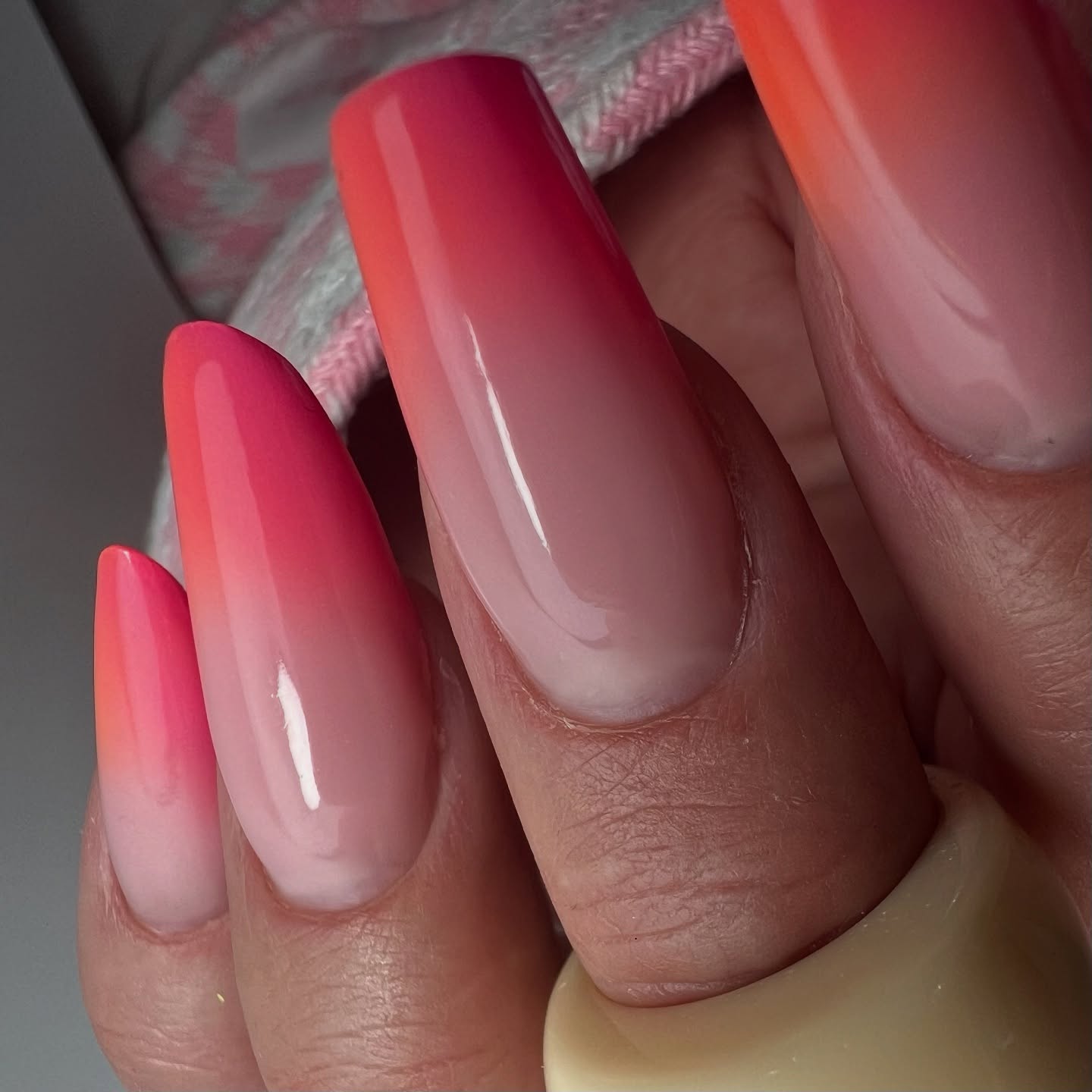 💅🏻 Comment choisir la bonne forme d’ongle selon sa main ? Stop aux faux pas ❌
Alors c’est quoi votre forme idéale ? Je vous attends en commentaires ⬇️⬇️⬇️
#nailarchitech #nailforms #squarenail #almondnails #stilleto #coffin #shapenails #nailshapes #prothesisteongulaire #roundshape #formeongles #bordeaux