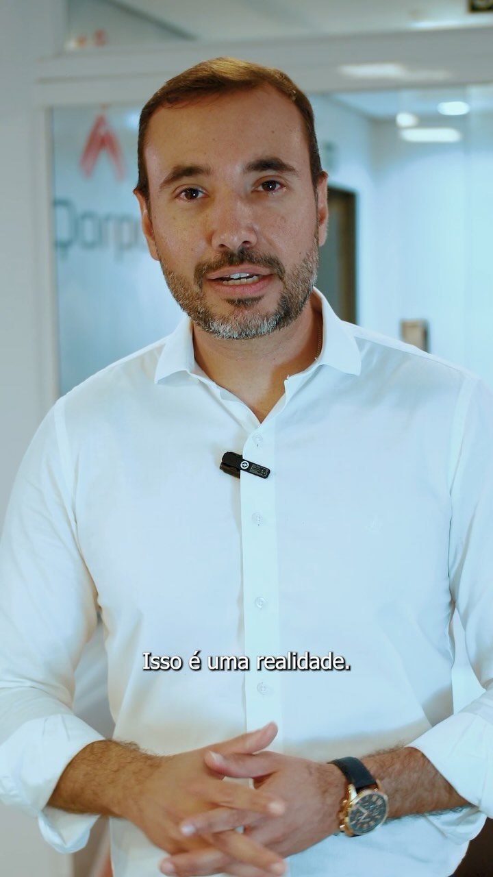 Já pensou em tratar as varizes sem precisar de cirurgia, sem parar de fazer exercício e o melhor, sem risco nenhum para a sua saúde.
O laser pode ser utilizado para grande parte dos casos, desde os pequenos vasinhos até as veias nutridoras. É feito no consultório, sem necessidade de anestesia, com resultados estético e funcional excelentes. Agende uma avaliação para saber se este é o melhor tratamento para o seu caso.
#fredericolinharesvascular #saude #varise #varizes #laser