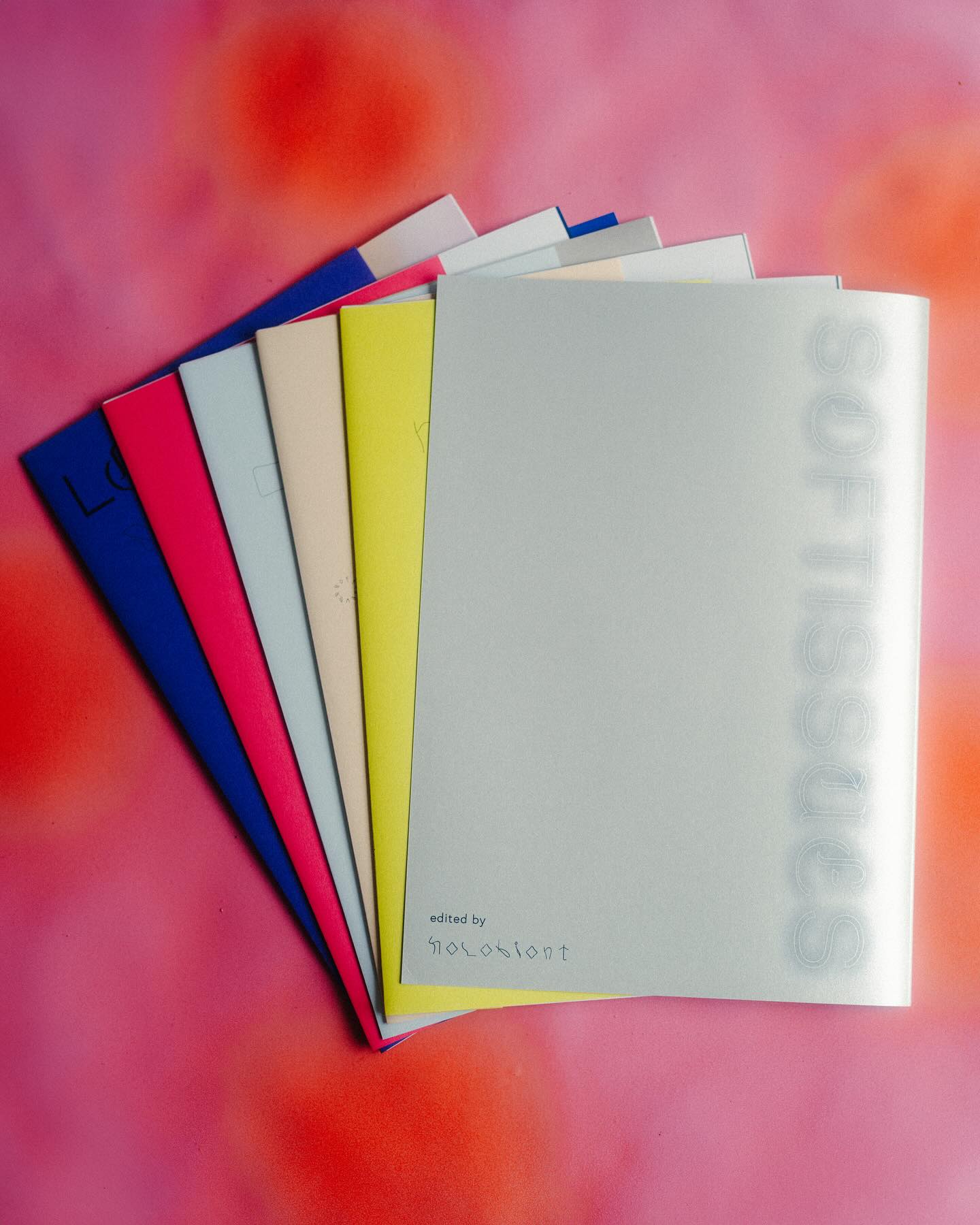 𝘴𝘰𝘧𝘵𝘪𝘴𝘴𝘶𝘦𝘴 is a publication that explores many guises of ‘softness’. The 27 contributions take issue with pejorative definitions, reconstitute the term, and render it anew, to softly illuminate pathways into possible futures. You will find them in dialogue and debate with each other across topics, formats and media.
One of the key features of the publication is that it’s unbound. We did this to allow for a freedom of engagement, and hope that you will spread the pages out, create your own curations, share them with friends, or even hang a page or two on your wall.
We’re currently sold out, but assembling our second print run. Keep an eye out for our online shop, its coming soon! If you’re in London or Glasgow you can get a copy @56a_infoshop or @good_press . 10% of each sale goes to @hope_and_play_charity who are building play spaces, offering learning opportunities and offering trauma support for Palestinian children.
Thank you angel @el_hardwick for these beautiful photos. Their work is also featured in this issue. 🩷