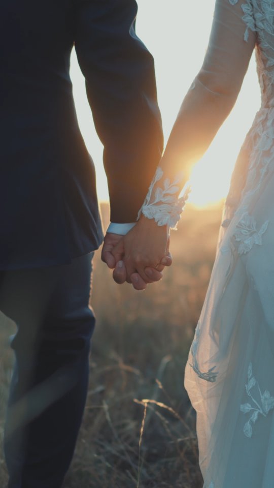 Like a dream, only this ones caught on camera. ❤💍📽
#sunsetlovers #weddingvideography #goldenhour #weddingfilm #cinematic