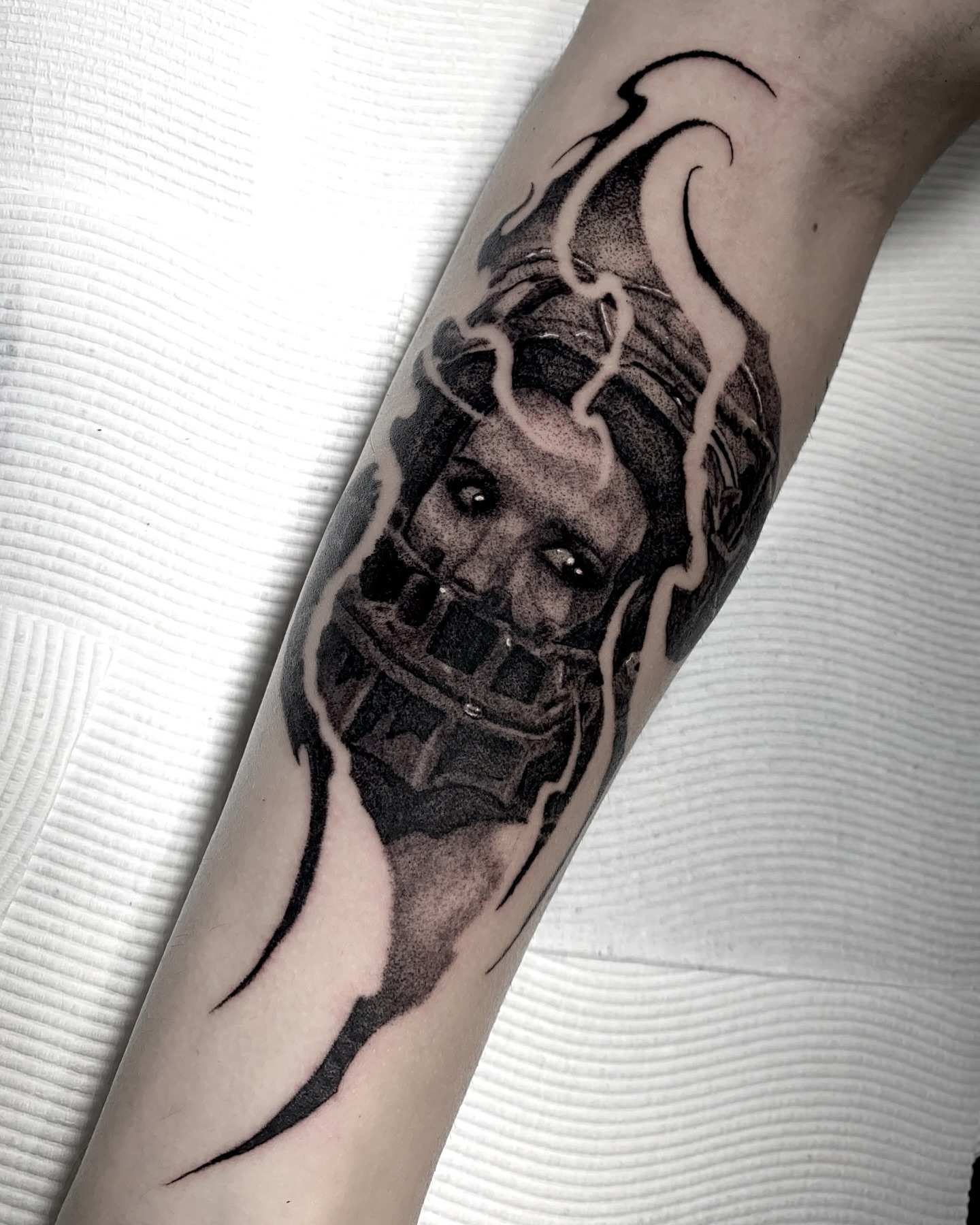 ⚜️ Saw piece by Artist @soulsoftheweak ⚜️
-
For Bookings & Enquiries
📧 oculustattoo@gmail.com
☎️ (03) 9486 8679
⚜️ 776 High St. Thornbury ⚜️
🚪 Open 7 days for Walk-ins
-
#OculusTattoo #OculusManor #561HighStreet #Northcote #Thornbury #MelbourneTattooist #Melbourne #CheyenneTattooEquipment #CPTA #CheyenneAlliance #CheyenneSafetyCartridges #CheyenneFamily #Artist #ArtistsOnInstagram #Tattoo #Art #TattooArtist #TattooArtists #MelbourneTattooArtist #MelbourneTattooArtists #Australia #Ink #InkArt #Trending #TattooArt
-
@oculustattoo
@cheyenne_tattooequipment