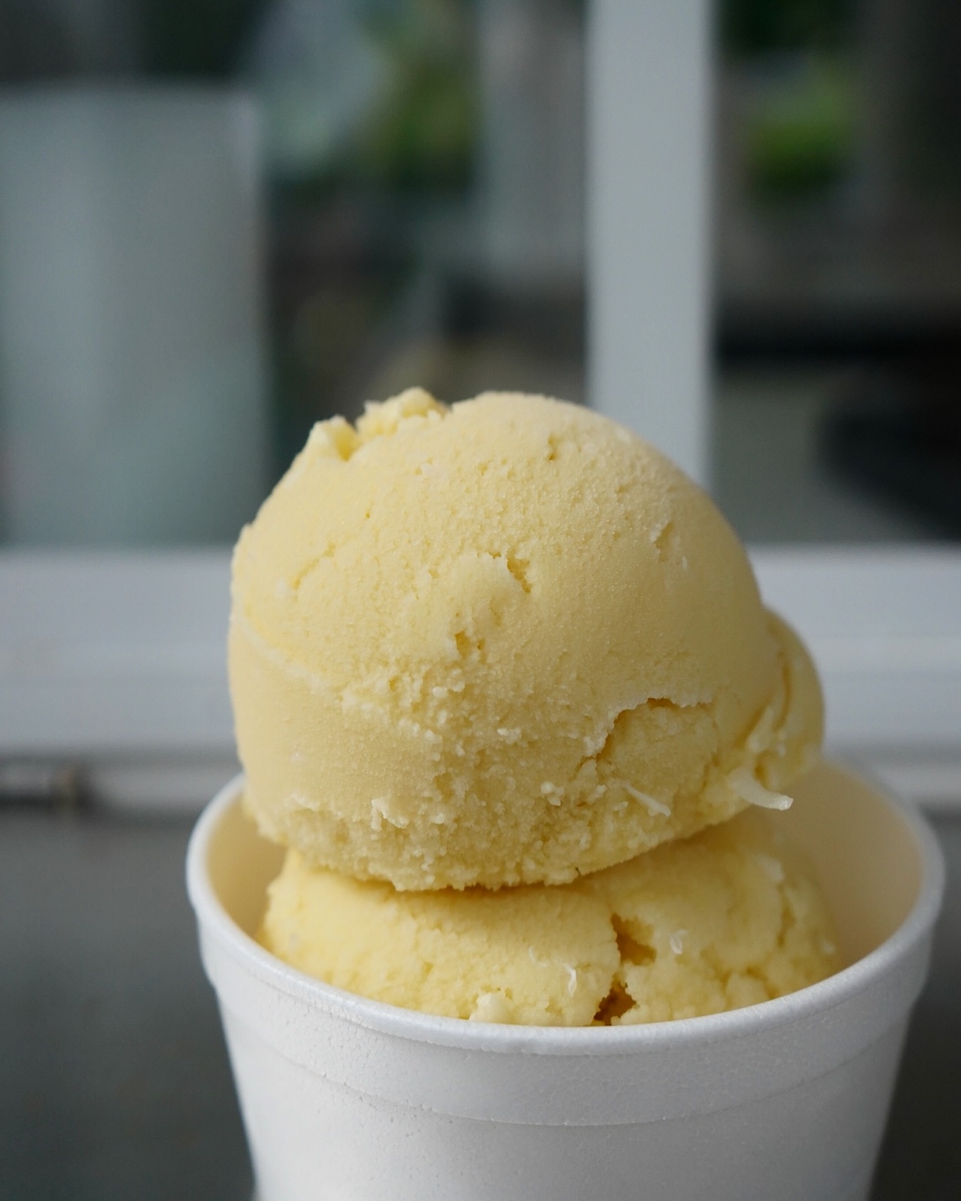 Meet your new summer obsession: our homemade Piña Colada Twisted Ice! Made with real coconut milk, Coco López, and sweetened coconut shreds—this dreamy, creamy treat is a tropical vacation in every scoop.
Top it with whipped cream, sweet cream or chocolate drizzle ✨🥥🍍🍨