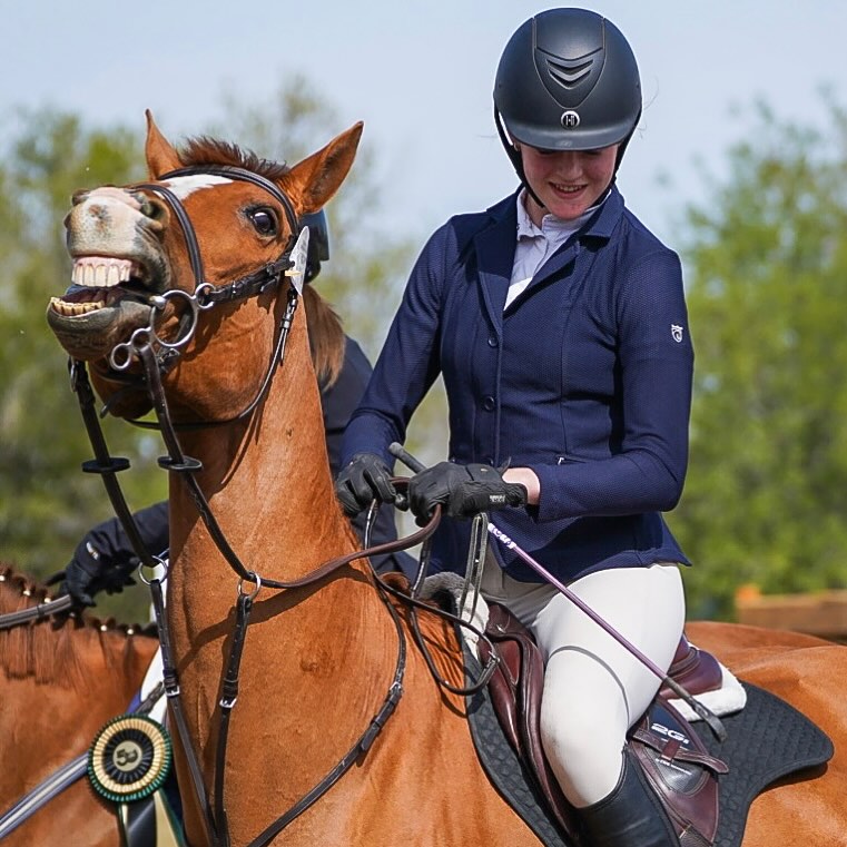 Jack says: “Cheese!” as he and Jill strike a pose and collect a well-earned ribbon in a fiercely competitive 1.00m Friends of The Meadows Speed Round—finishing strong in a class of 53 at today’s May Classic @spruce_meadows.
What a way to wrap the day! Congrats to @jack_and_jill.eq and her cheeky chestnut!
Proud to be sponsored by Greenhawk Calgary, powered by Trisana Nutrition, and protected by BFL Insurance.
#SugarTideShowTeam #SpruceMeadows #ShowJumping #ChestnutPower #EquestrianLife #HunterJumper #PonyWithPersonality #CanadianEquestrian #RideTheTide #TrisanaNutrition #GreenhawkCalgary #BFLInsurance