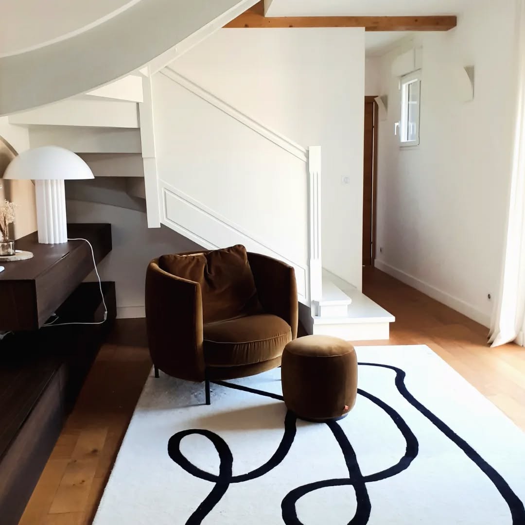 Retrouvailles avec un de mes projets chouchou dil y a quelques années..
J'adore voir comment la déco évolue au fil du temps, comment vous vous appropriez vos espaces rénovés.. et voir mes propositions prendre vie et savoir que vous vous sentez bien dedans, c'est une sacrée récompense 🙏