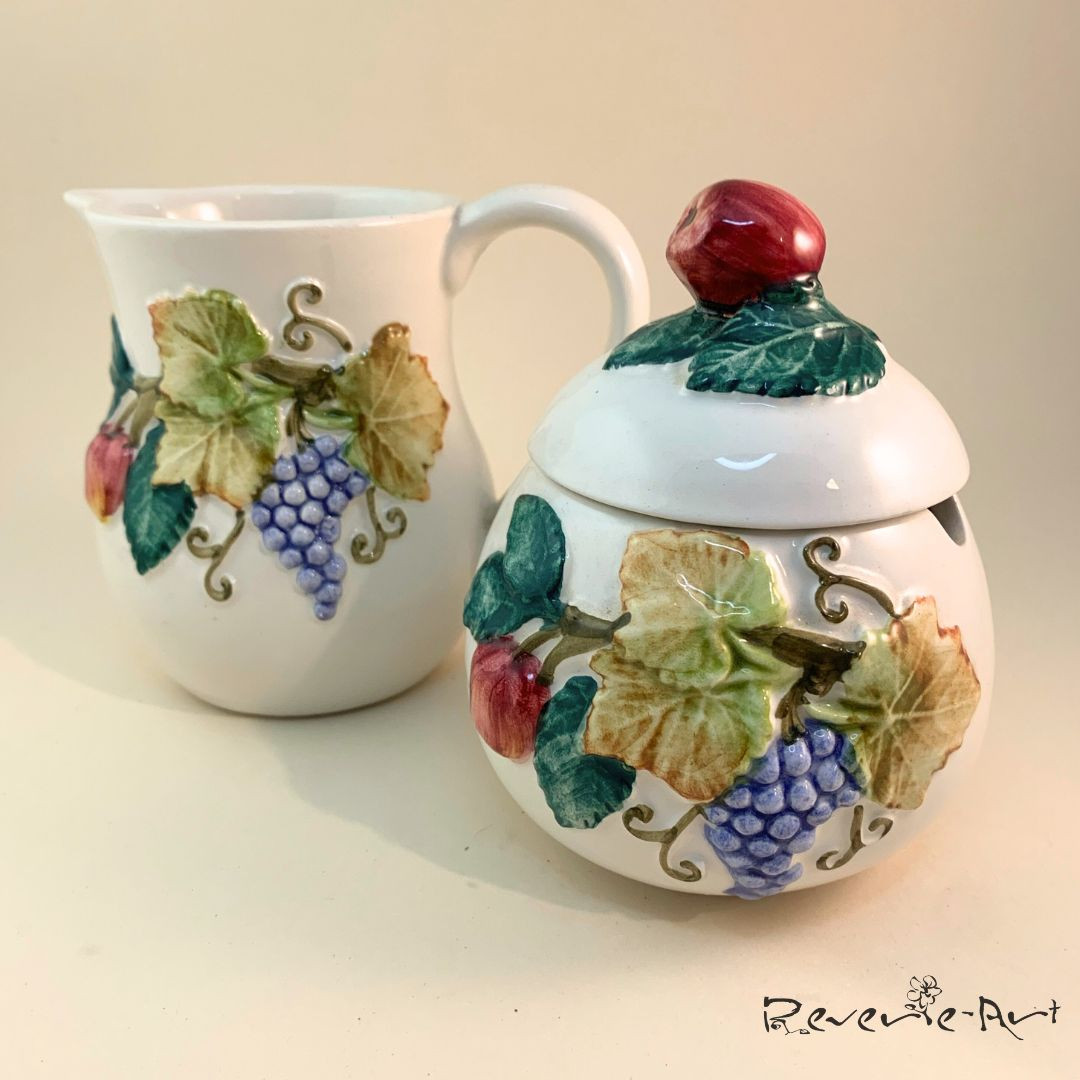 Transform your gatherings with our stunning hand-painted Italian porcelain sugar bowl and milk jug set. Perfect for your next garden party! Link in Bio. #Porcelain #HomeDecor #VintageCharm