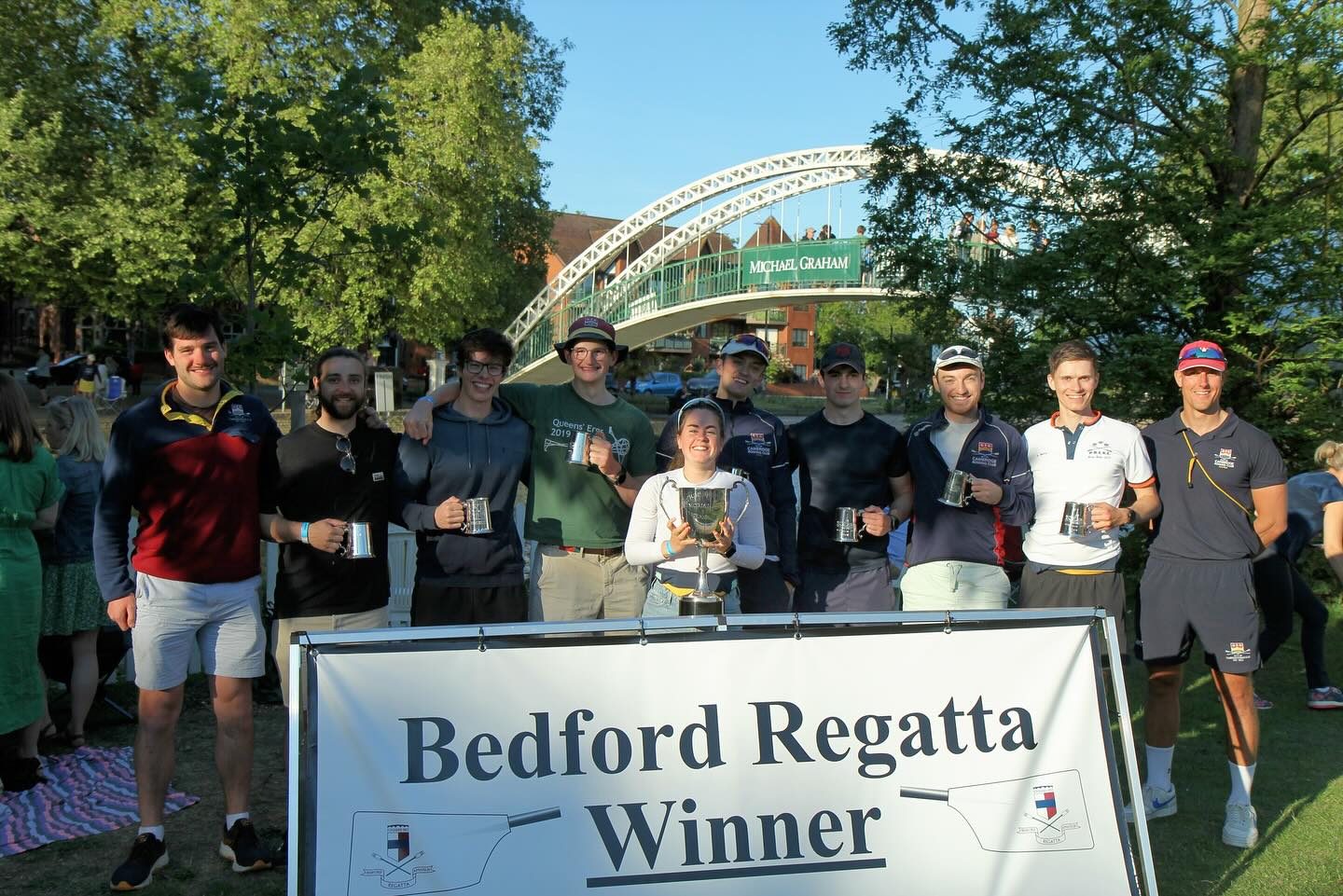 City had a fantastic day at Bedford Regatta on Saturday! 💙💛❤️
• 6 crews sent
• Win for M8+ 🏆
• Final for M4- & JW4x 🥈
• W8+ too fast for the women’s category so chose to race the Open and show the men what speed looks like 🚀
• 5️⃣0️⃣ days until @henleyroyalregatta!
Thank you @starclubrowing for your hospitality, and as always thank you @swolzhamdudebro for great shots and top tier cheering!