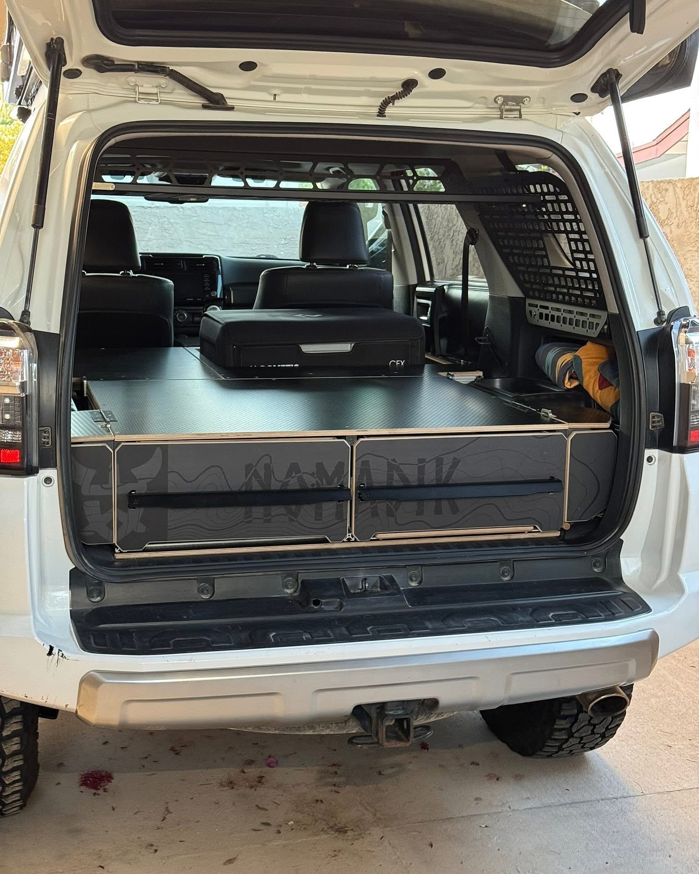 Here’s another sweet build we did a little while ago! I absolutely love the faceplates on this one! They turned out killer!
__________________________________________________
#thetoyota #4thgen4runner #4runner #toyotatruck #35s #4runnersdaily #adventureculture #borntoroam #hiluxsurf #battleborntoyotas #kings #diodedynamics #expeditionvehicle #yyccars #offroad4x4 #toyotaholics #rooftoptent #thedaily4runner #gx470 #gxoffroad #landcruiser #prado #drive #4thgen4runners #rtt #overlanding